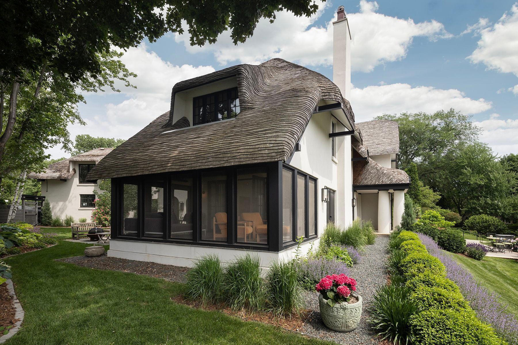 View of Residential at 2388 Lake Of The Isles Parkway, Minneapolis MN 55405, Minneapolis (51 of 88) - Mike Wilen | Minnesota Team Real Estate