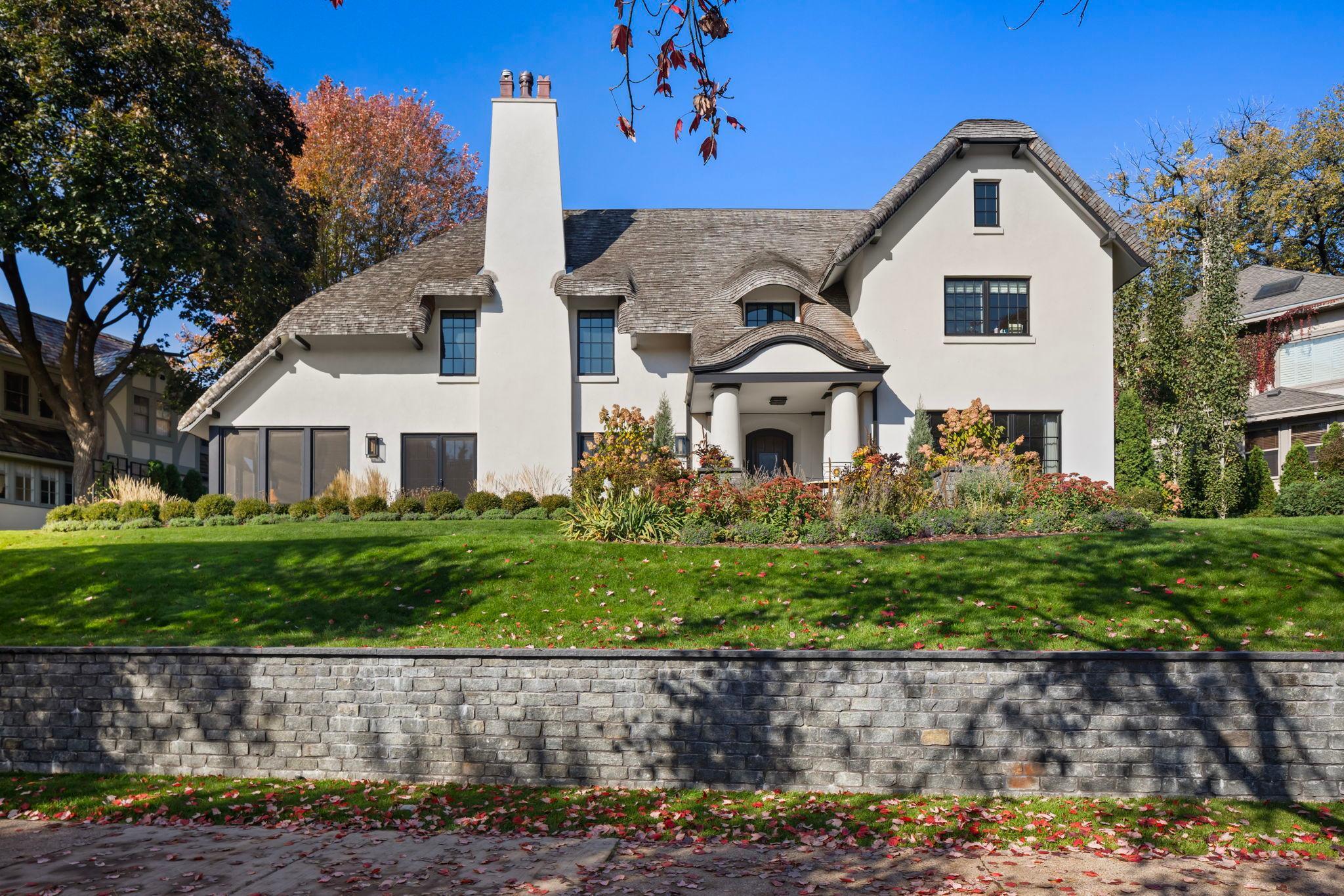 View of Residential at 2388 Lake Of The Isles Parkway, Minneapolis MN 55405, Minneapolis (80 of 88) - Mike Wilen | Minnesota Team Real Estate