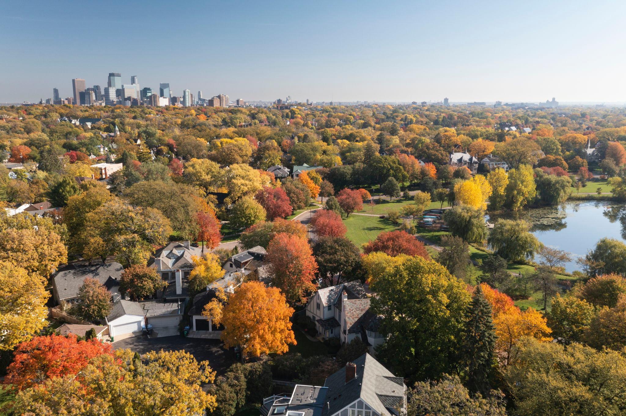 View of Residential at 2388 Lake Of The Isles Parkway, Minneapolis MN 55405, Minneapolis (85 of 88) - Mike Wilen | Minnesota Team Real Estate