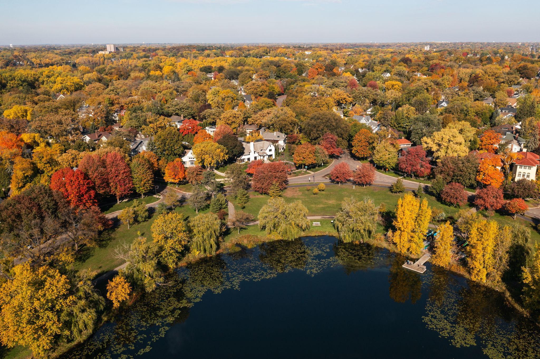 View of Residential at 2388 Lake Of The Isles Parkway, Minneapolis MN 55405, Minneapolis (87 of 88) - Mike Wilen | Minnesota Team Real Estate