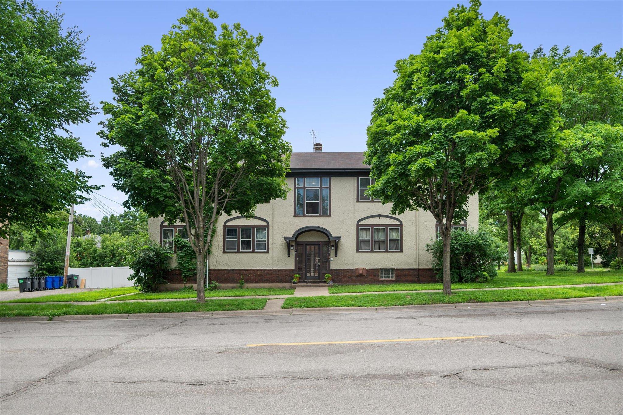 View of Commercial Sale at 1090 Thomas Avenue, Saint Paul MN 55104, Saint Paul - Mike Wilen | Minnesota Team Real Estate