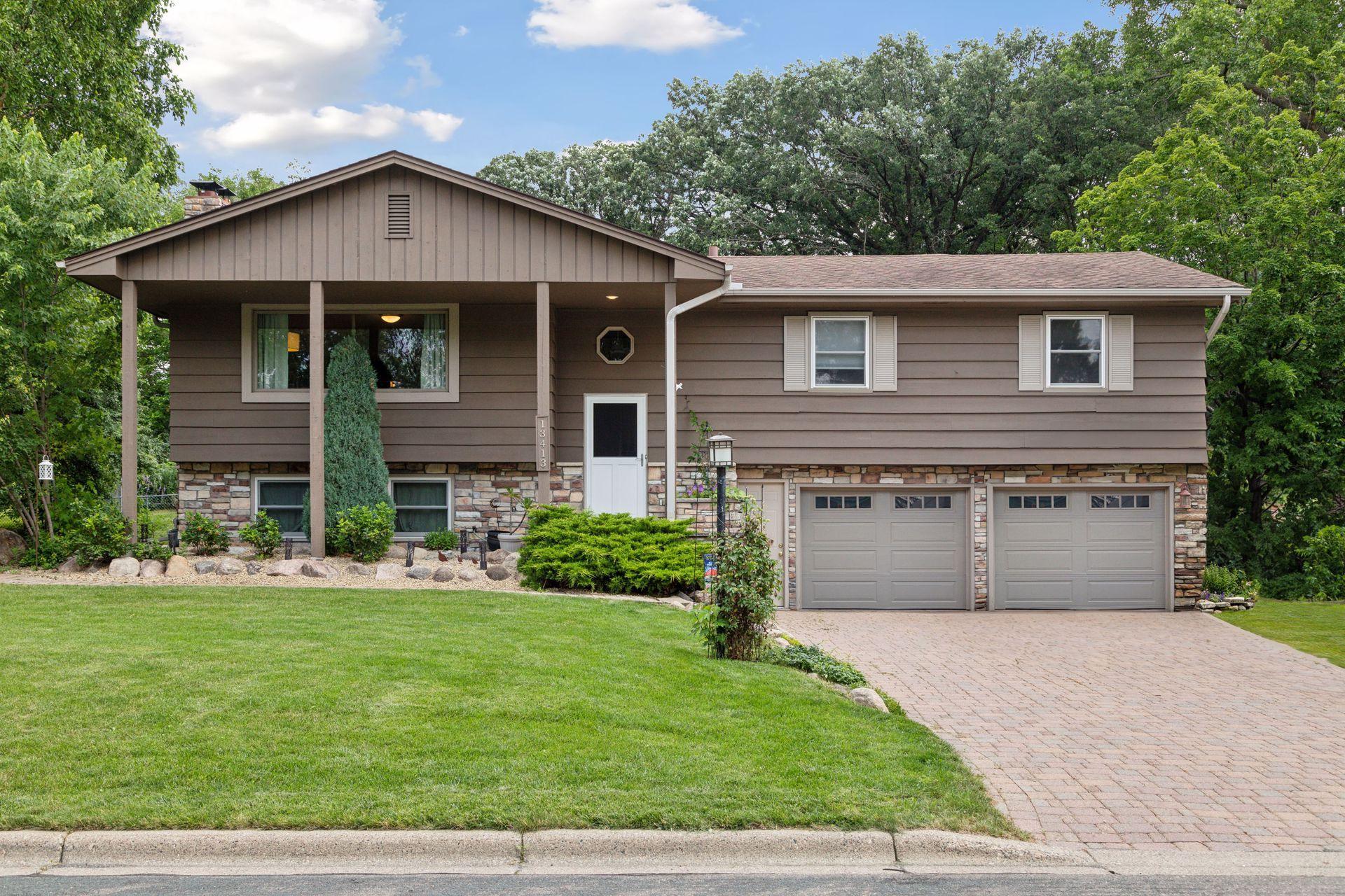 View of Residential at 13413 Bryant Avenue, Burnsville MN 55337, Burnsville - Mike Wilen | Minnesota Team Real Estate