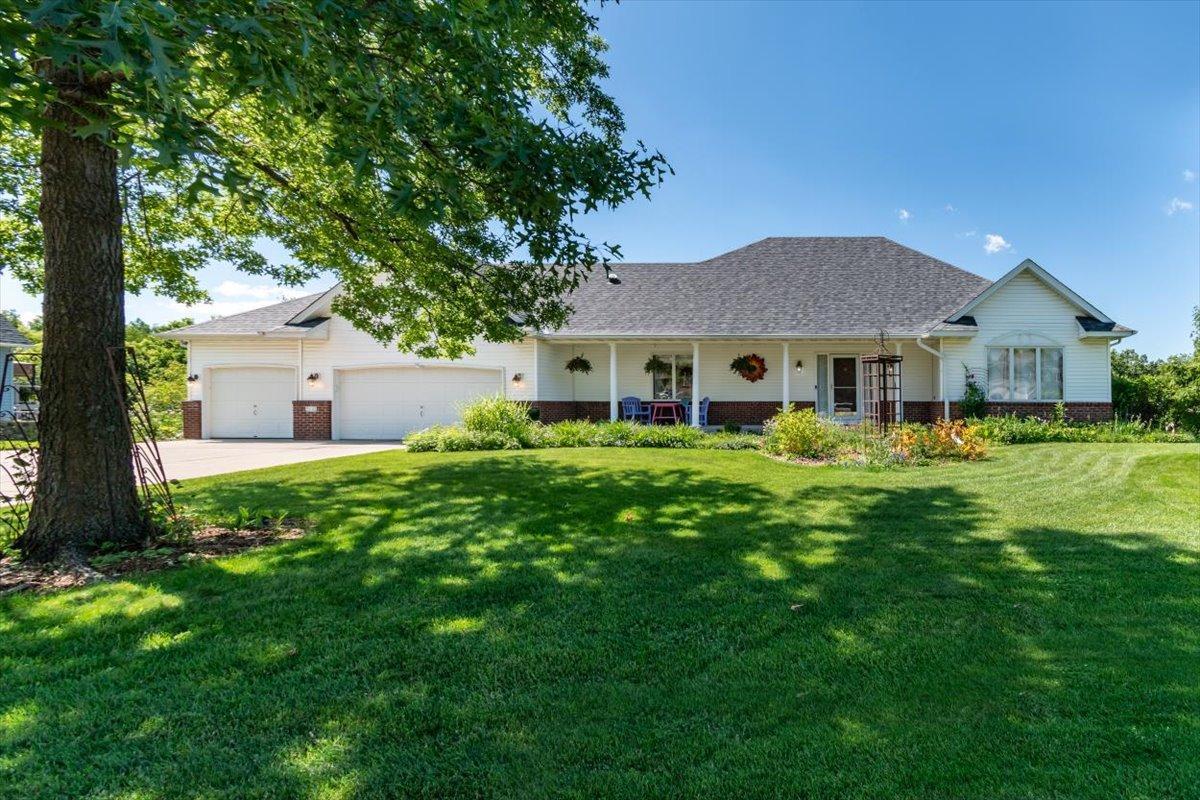 View of Residential at 2530 Southcrest Avenue, Maplewood MN 55119, Maplewood - Mike Wilen | Minnesota Team Real Estate