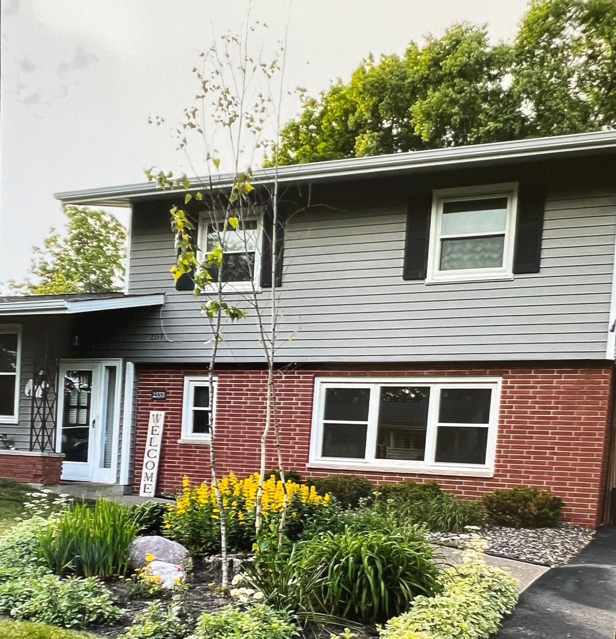 View of Residential at 2553 Crestline Drive, White Bear Lake MN 55110, White Bear Lake - Mike Wilen | Minnesota Team Real Estate