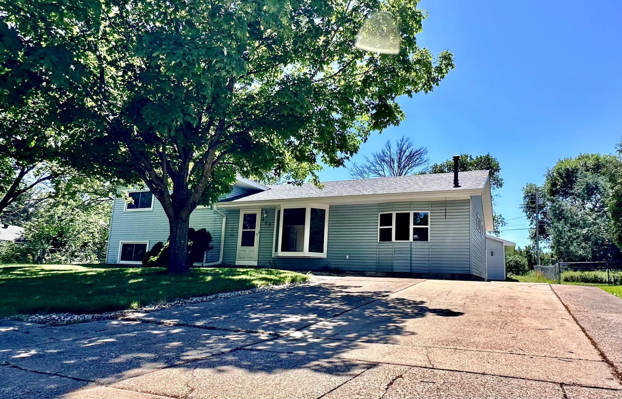 View of Residential at 892 Cortland Drive, Apple Valley MN 55124, Apple Valley - Mike Wilen | Minnesota Team Real Estate