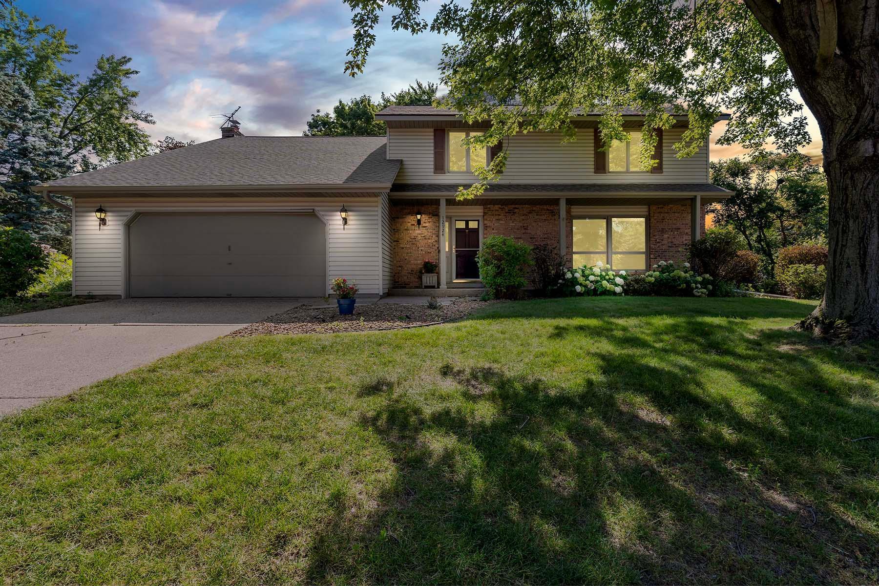 View of Residential at 12924 Eveleth Avenue, Apple Valley MN 55124, Apple Valley - Mike Wilen | Minnesota Team Real Estate