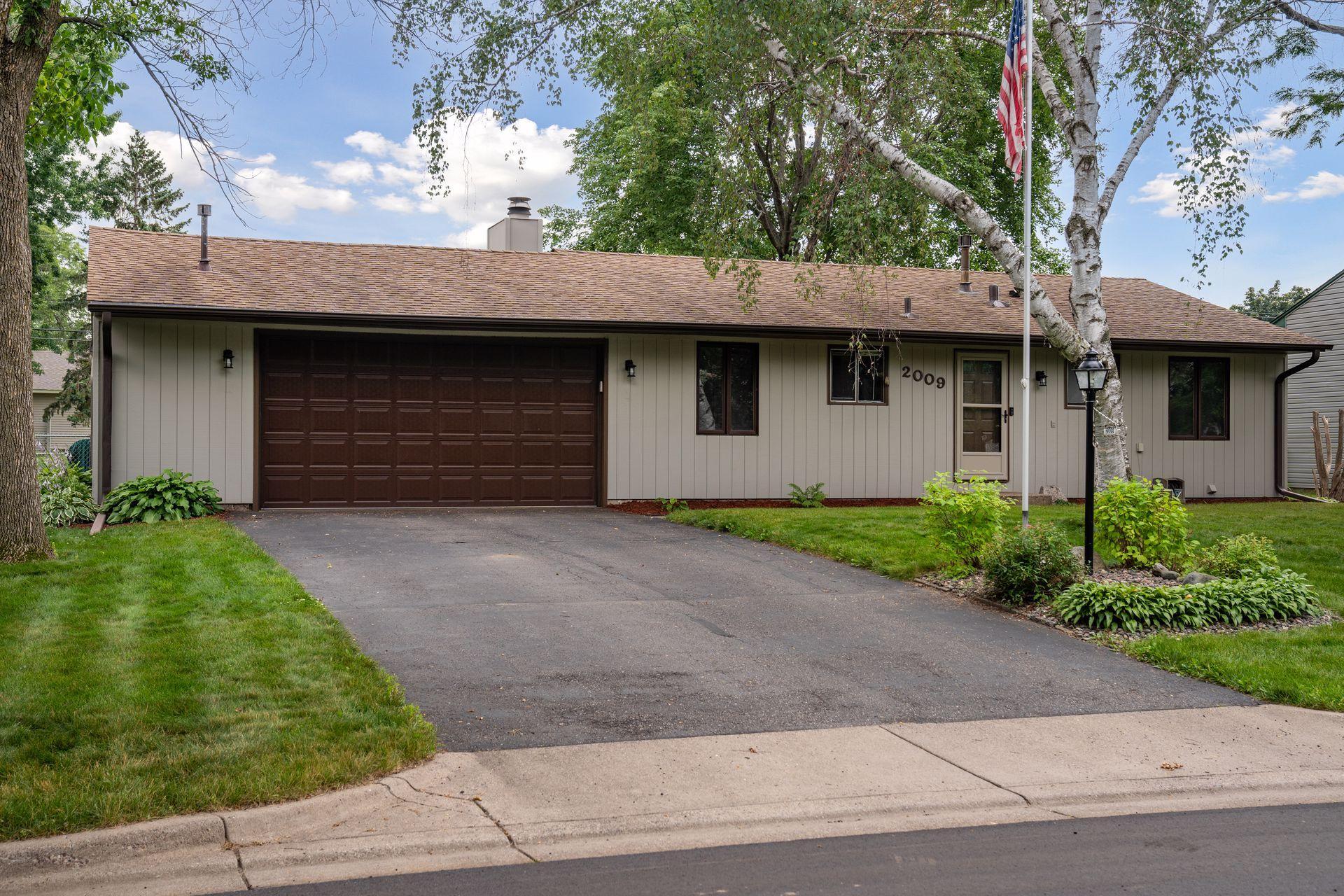 View of Residential at 2009 Yellowstone Trail, Minneapolis MN 55444, Minneapolis - Mike Wilen | Minnesota Team Real Estate