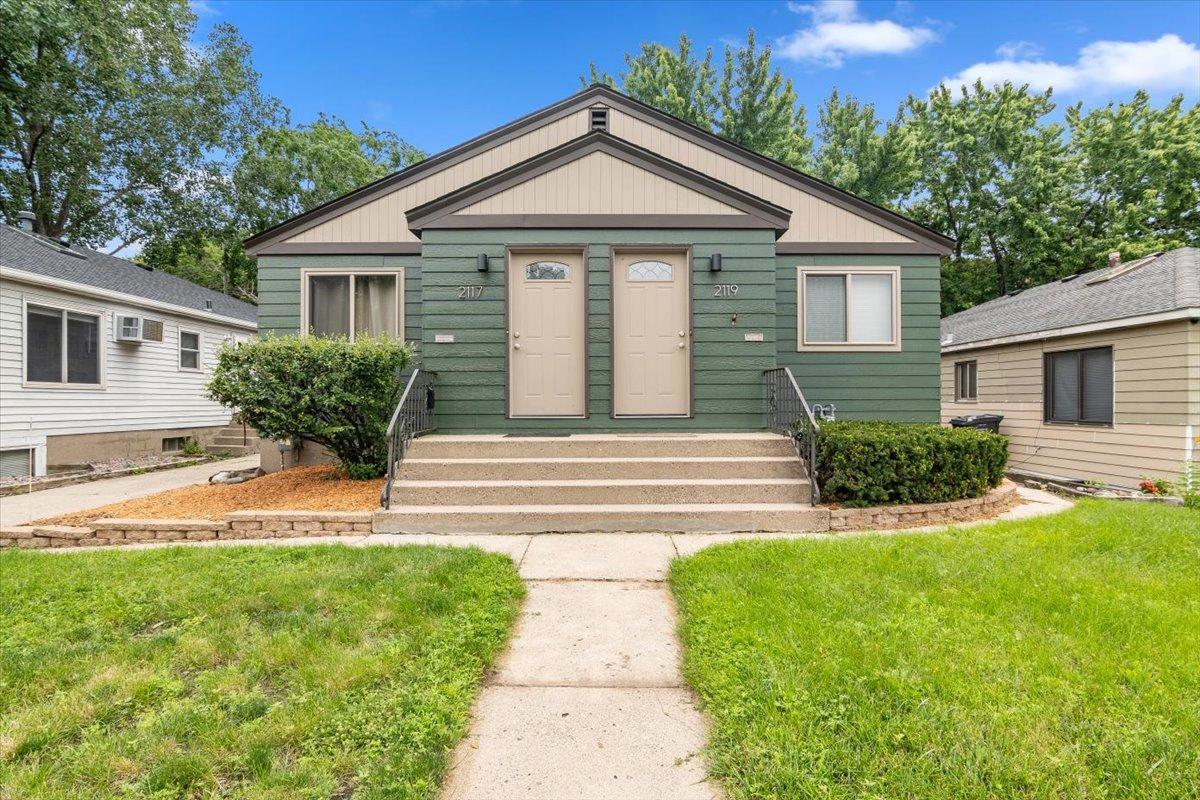 View of Residential Income at 2117 Grand Avenue, Minneapolis MN 55405, Minneapolis - Mike Wilen | Minnesota Team Real Estate