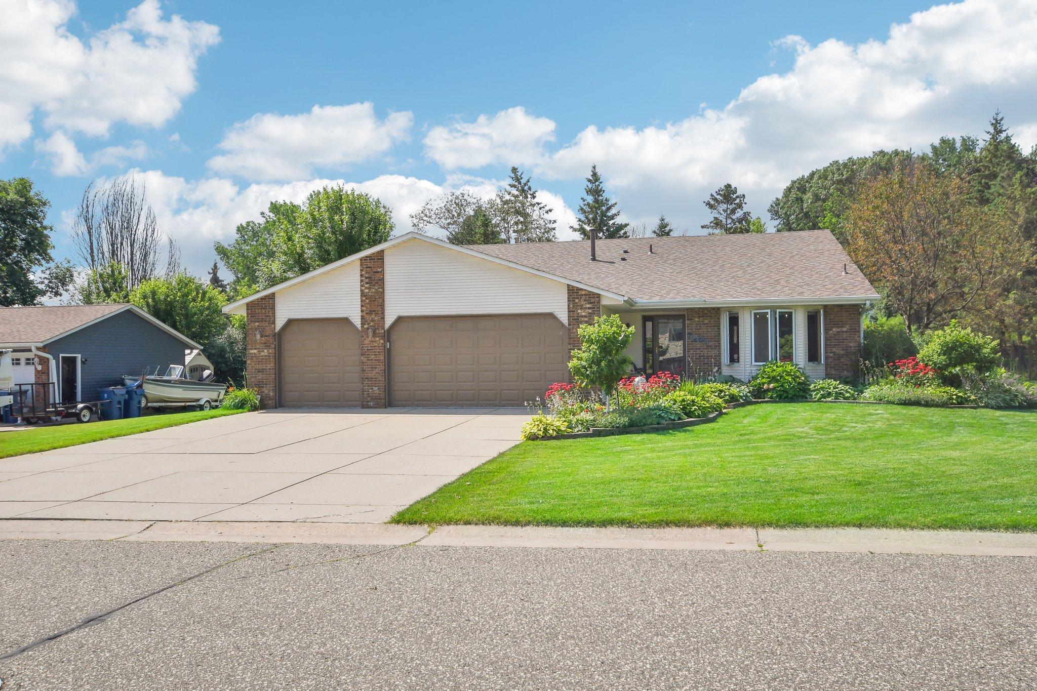 View of Residential at 7501 25th Street, Oakdale MN 55128, Oakdale - Mike Wilen | Minnesota Team Real Estate