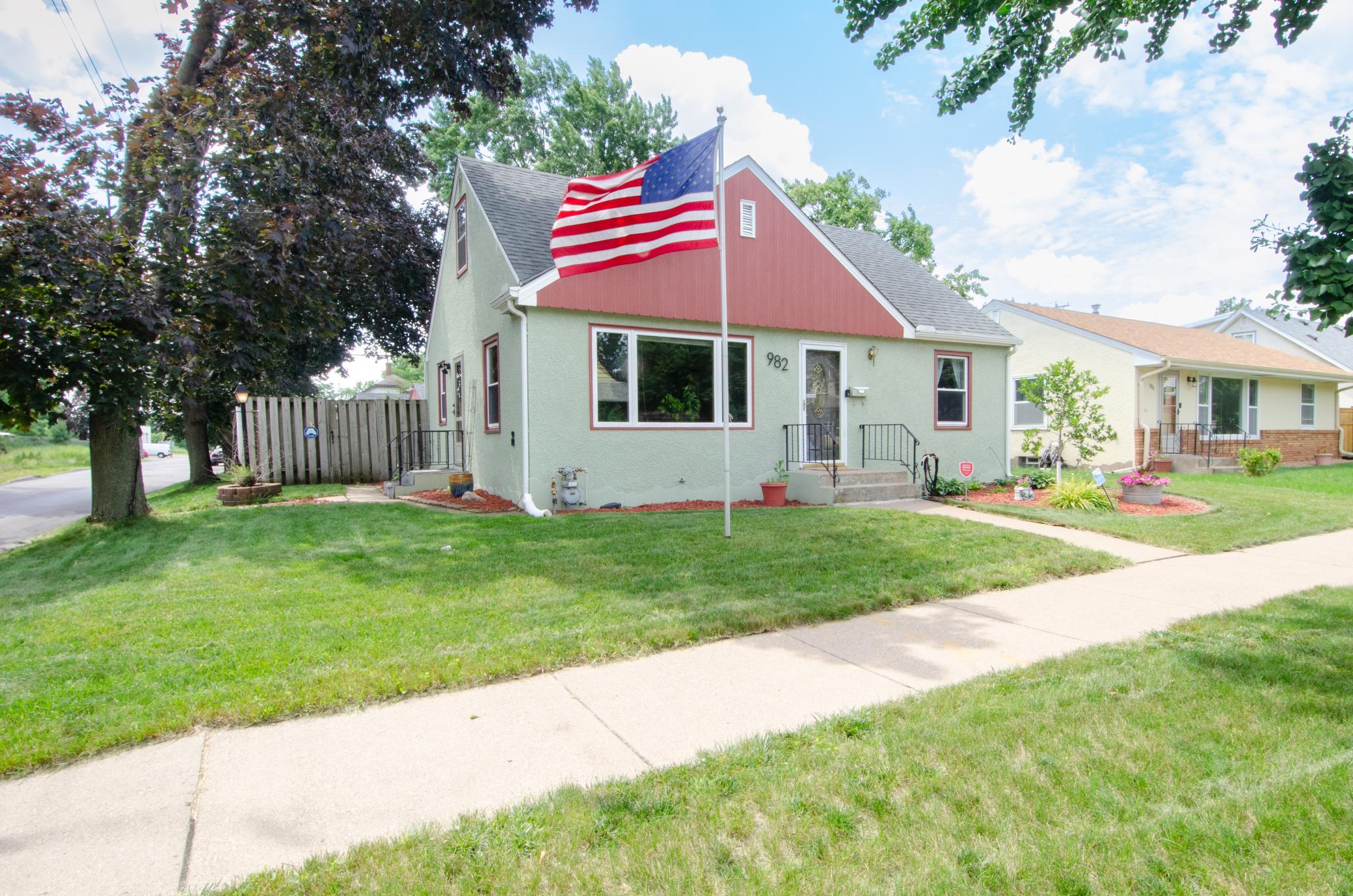 View of Residential at 982 Englewood Avenue, Saint Paul MN 55104, Saint Paul - Mike Wilen | Minnesota Team Real Estate