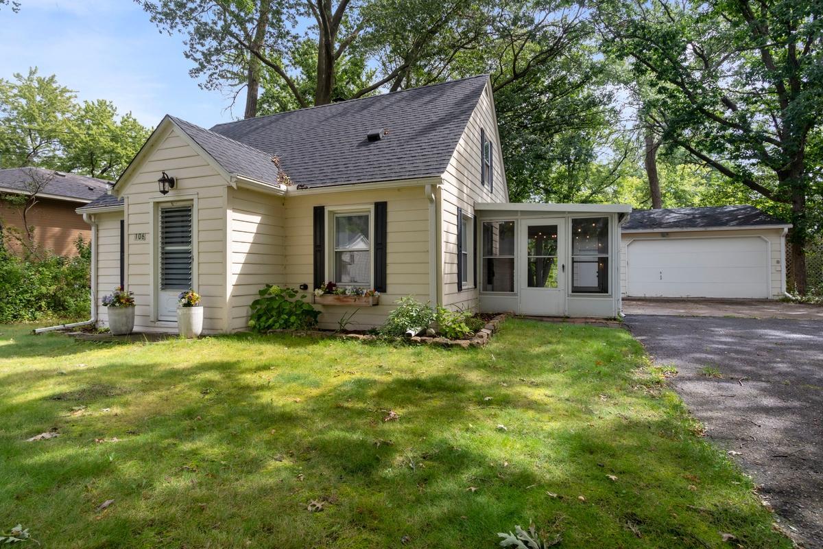 View of Residential at 106 McGregor Avenue, Mahtomedi MN 55115, Mahtomedi - Mike Wilen | Minnesota Team Real Estate