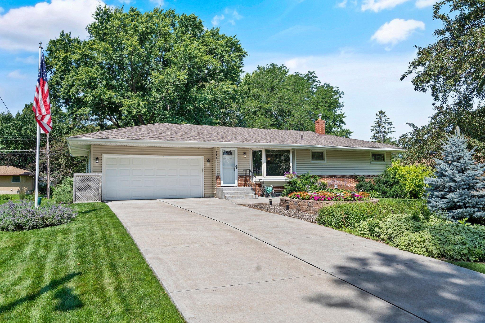 View of Residential at 2825 Woodbridge Street, Roseville MN 55113, Roseville - Mike Wilen | Minnesota Team Real Estate