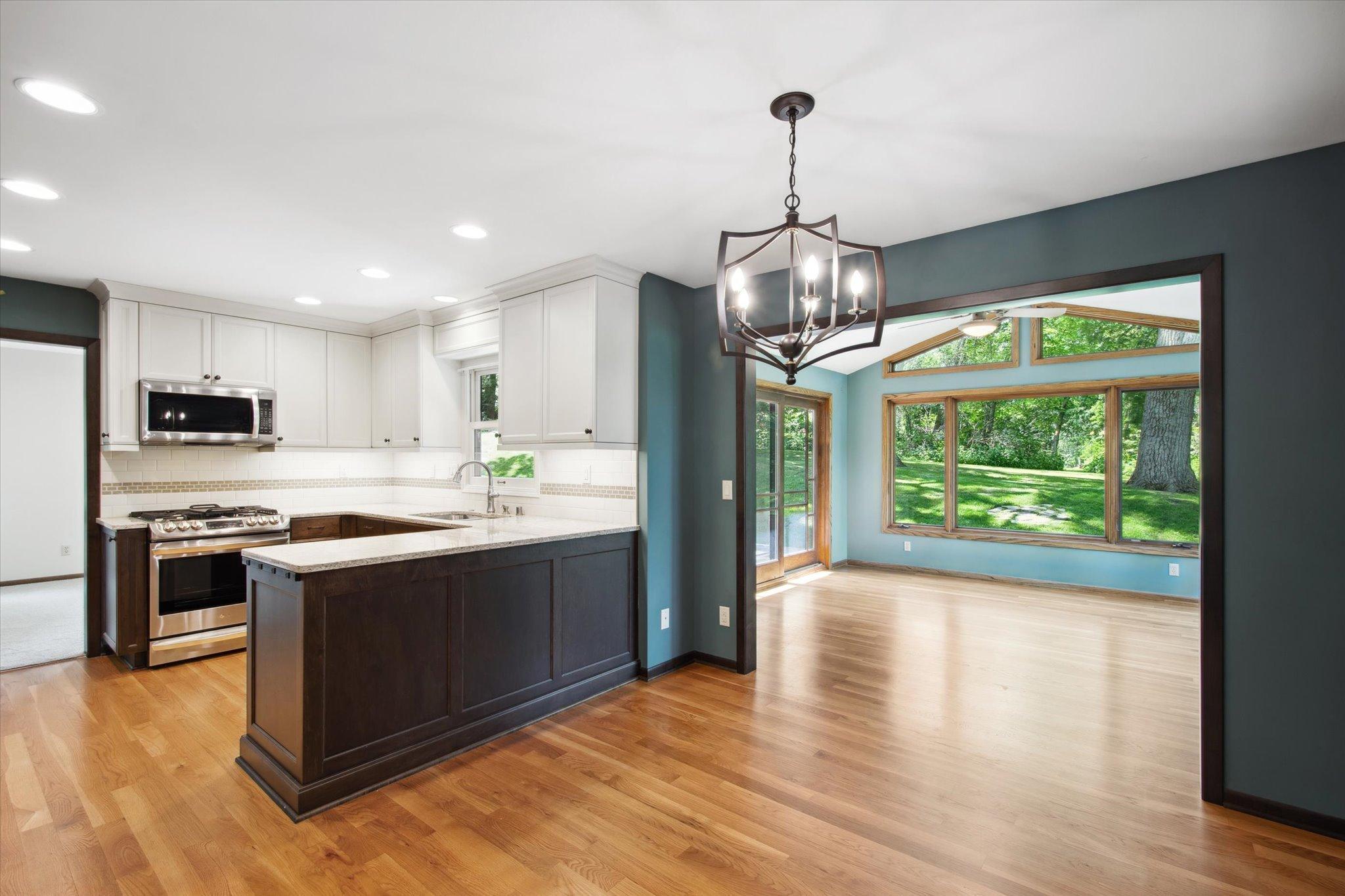 View of Residential at 2808 Acadia Court, Burnsville MN 55337, Burnsville - Mike Wilen | Minnesota Team Real Estate