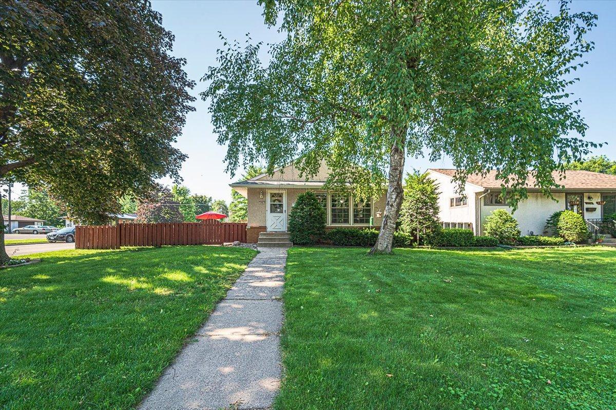 View of Residential at 282 Arion Street, West Saint Paul MN 55118, West Saint Paul - Mike Wilen | Minnesota Team Real Estate