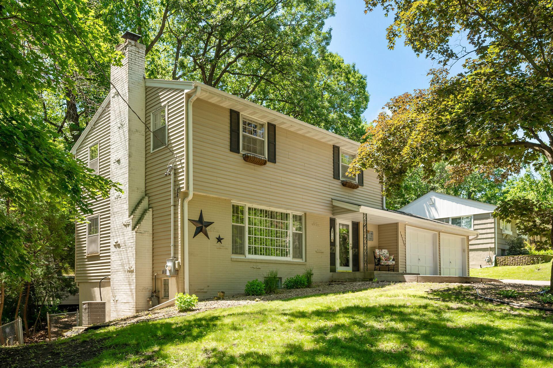 View of Residential at 19555 Shady Hills Road, Excelsior MN 55331, Excelsior - Mike Wilen | Minnesota Team Real Estate
