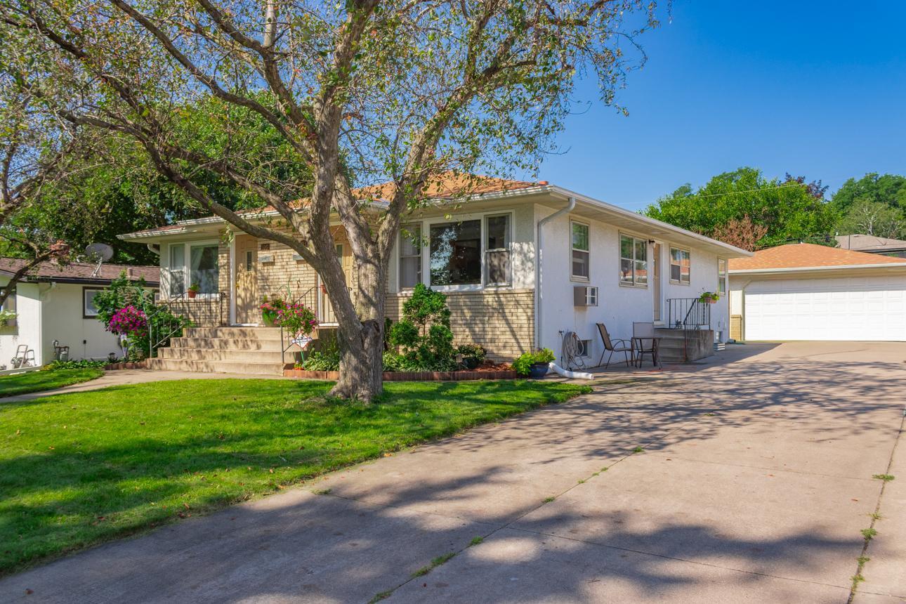 View of Residential Income at 929 20th Avenue, South Saint Paul MN 55075, South Saint Paul - Mike Wilen | Minnesota Team Real Estate
