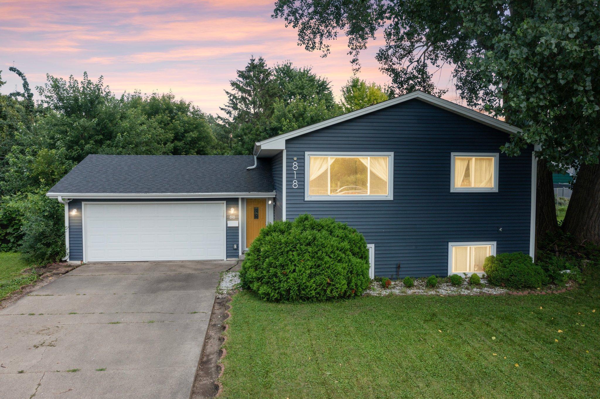 View of Residential at 818 Washburn Avenue, Minneapolis MN 55411, Minneapolis - Mike Wilen | Minnesota Team Real Estate