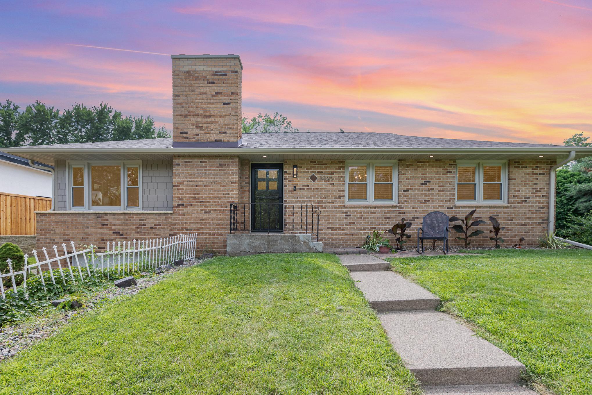 View of Residential at 1055 Esther Lane, Mendota Heights MN 55118, Mendota Heights - Mike Wilen | Minnesota Team Real Estate