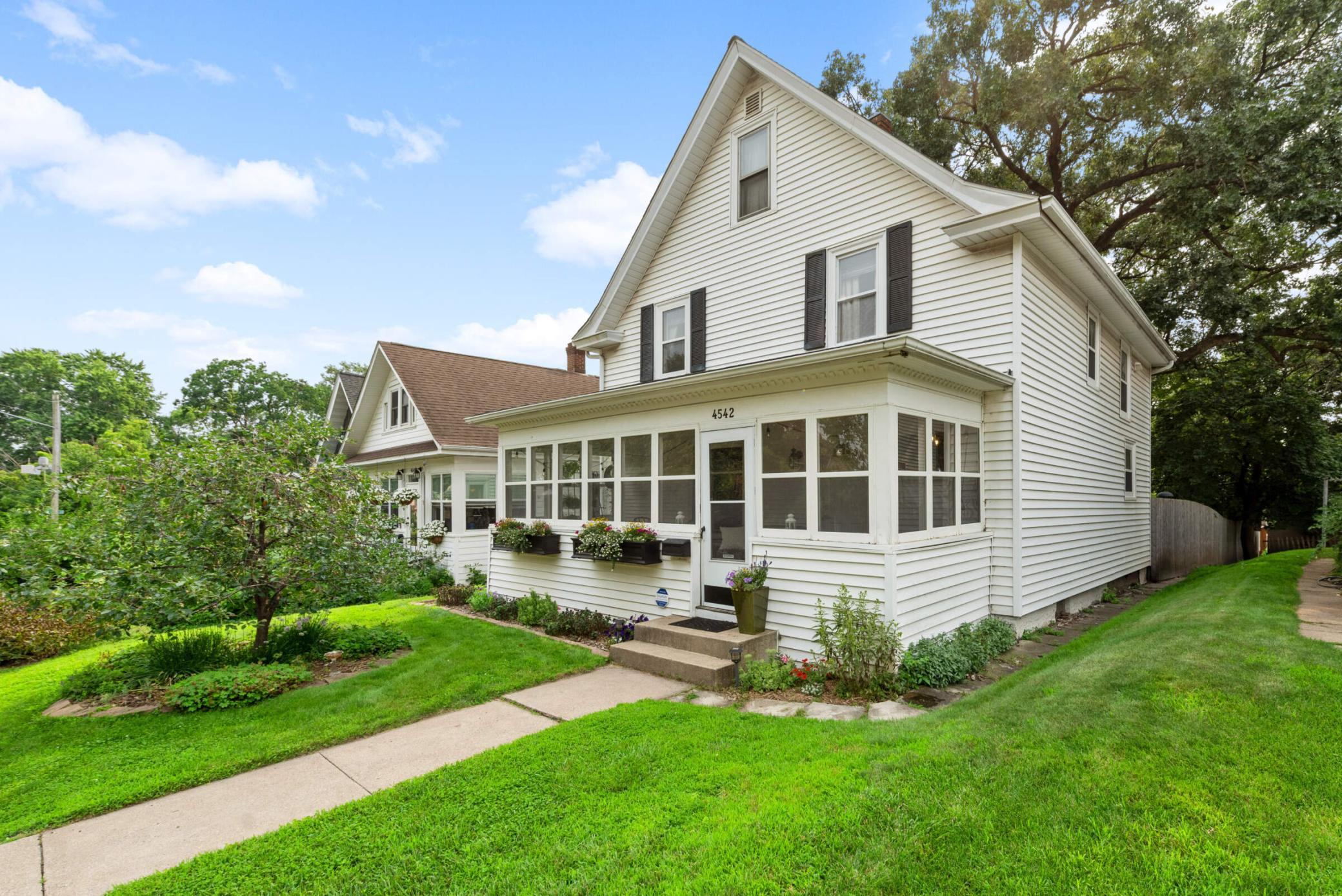 View of Residential at 4542 Xerxes Avenue, Minneapolis MN 55410, Minneapolis - Mike Wilen | Minnesota Team Real Estate