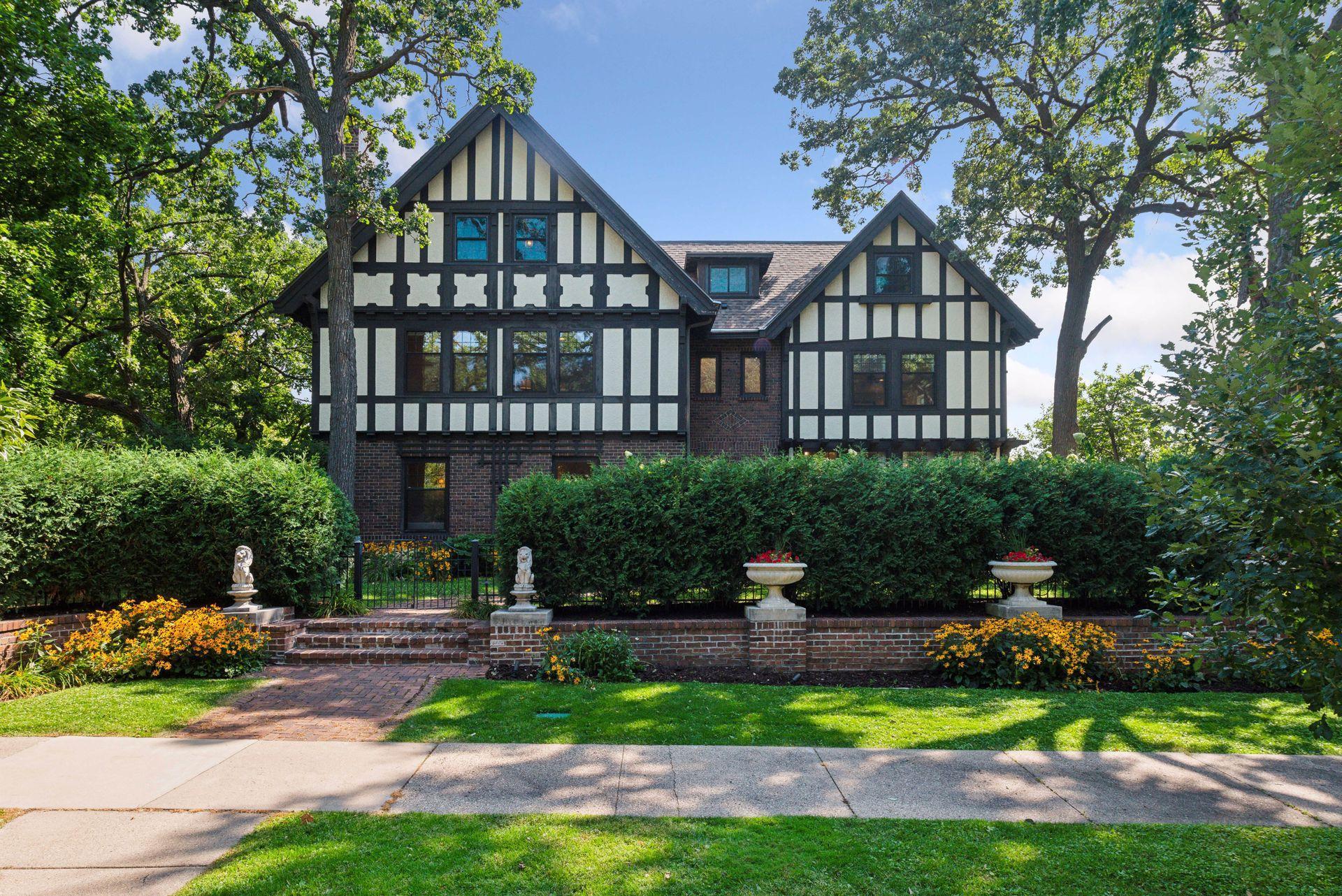 View of Residential at 1903 Girard Avenue, Minneapolis MN 55403, Minneapolis - Mike Wilen | Minnesota Team Real Estate