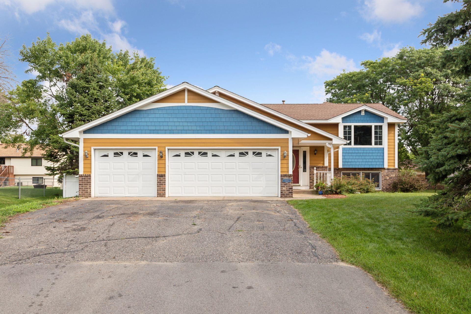 View of Residential at 3913 98th Lane, Blaine MN 55014, Blaine - Mike Wilen | Minnesota Team Real Estate