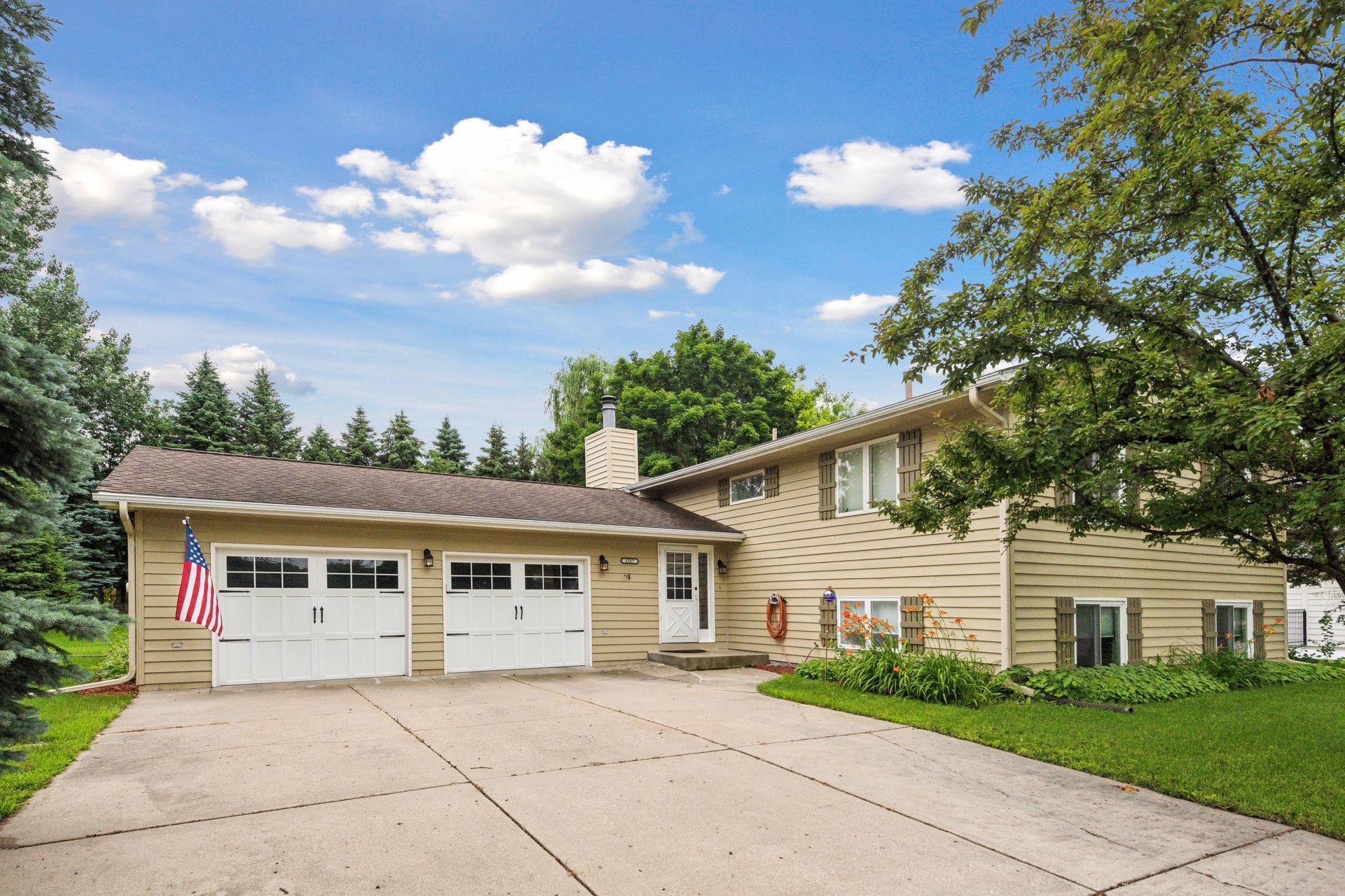 View of Residential at 1317 Woodlawn Circle, Waconia MN 55387, Waconia - Mike Wilen | Minnesota Team Real Estate
