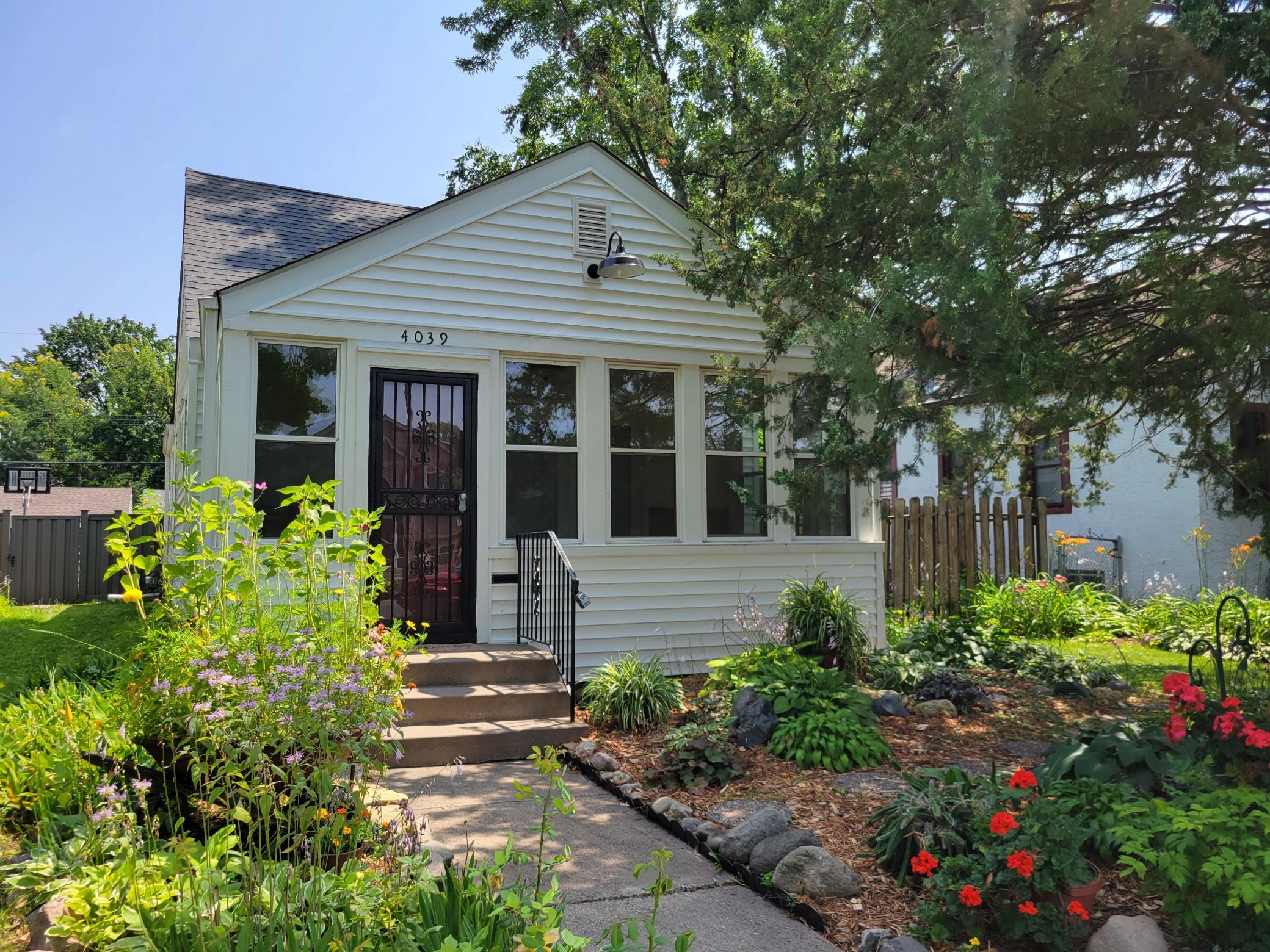 View of Residential at 4039 38th Avenue, Minneapolis MN 55406, Minneapolis - Mike Wilen | Minnesota Team Real Estate