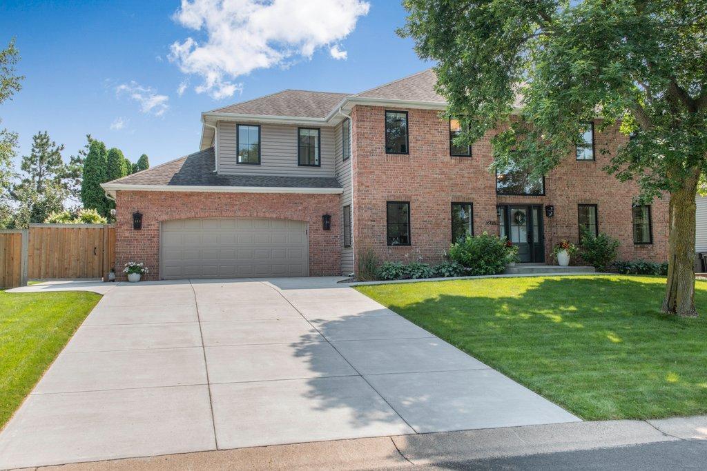 View of Residential at 16725 Kenning Road, Eden Prairie MN 55347, Eden Prairie - Mike Wilen | Minnesota Team Real Estate
