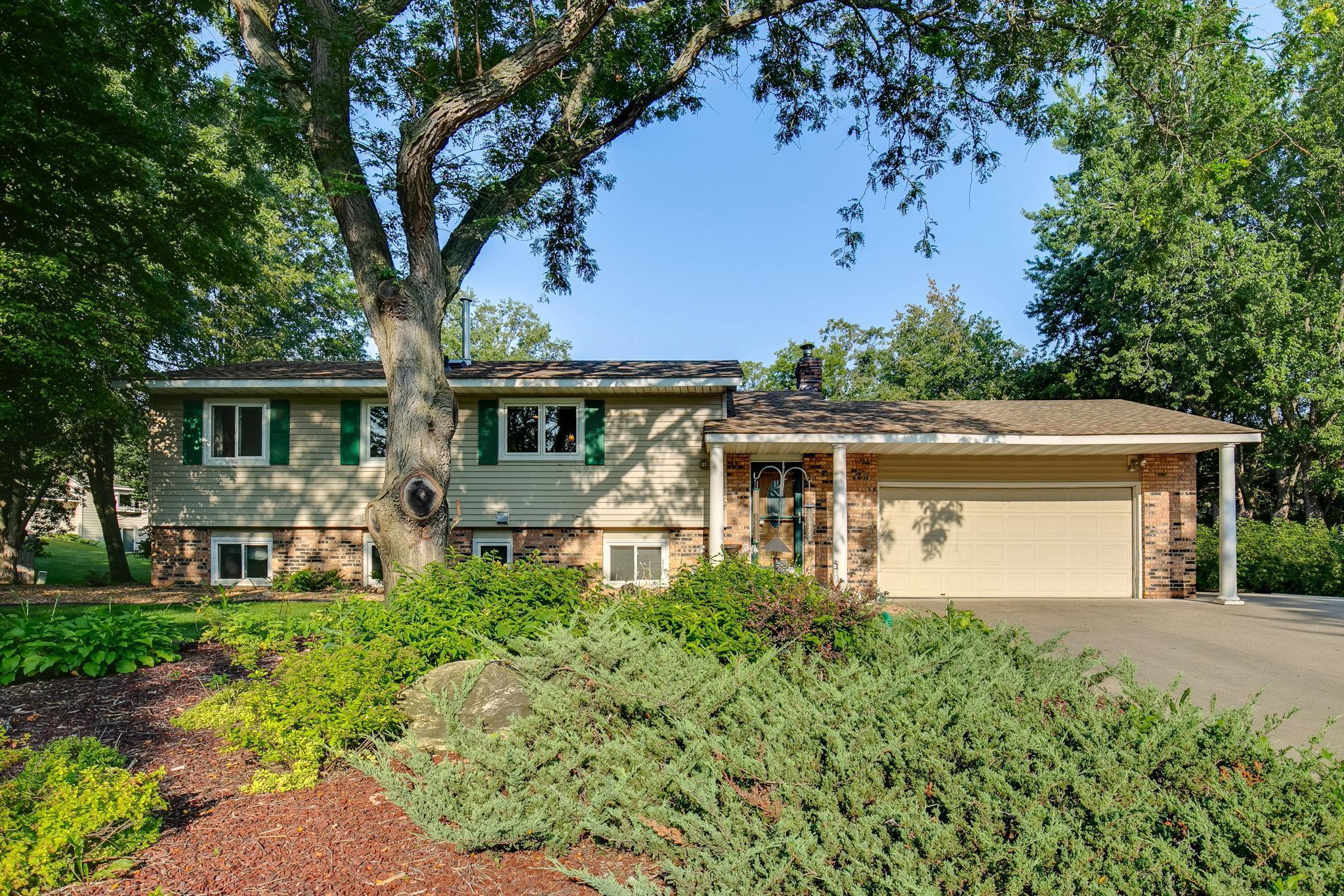 View of Residential at 5706 Upper 136th Street Court, Apple Valley MN 55124, Apple Valley - Mike Wilen | Minnesota Team Real Estate