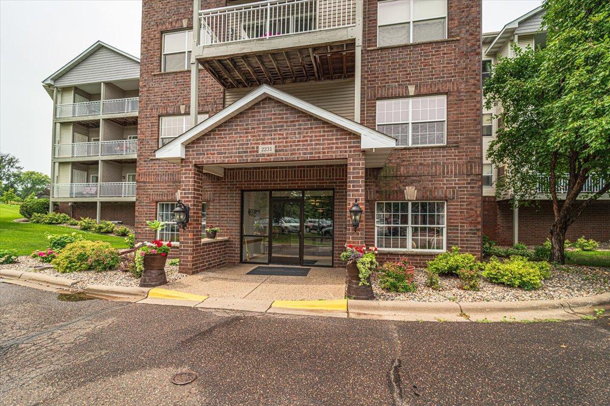 View of Residential at 2231 Penn Place #210, North Saint Paul MN 55109, North Saint Paul - Mike Wilen | Minnesota Team Real Estate