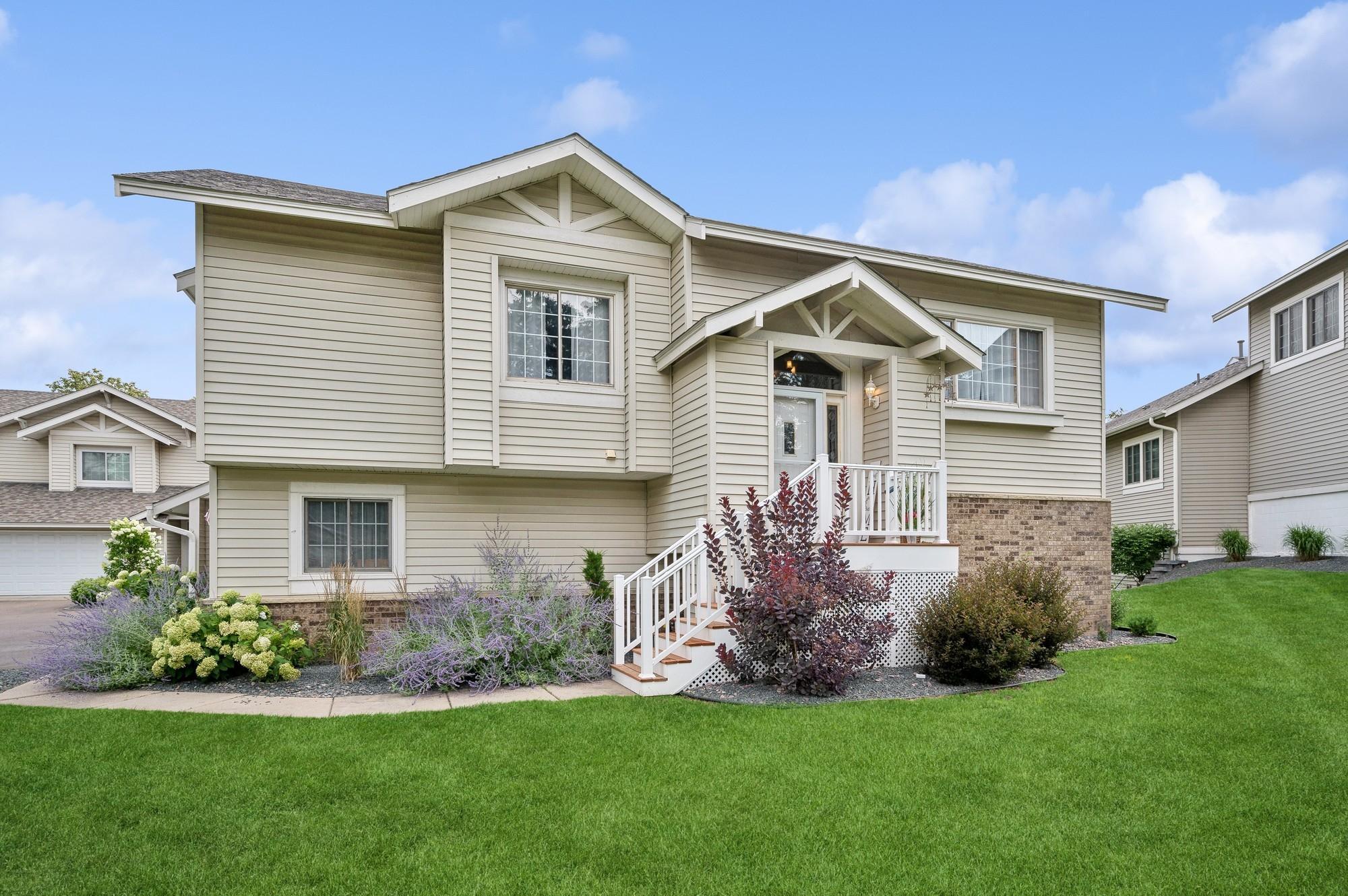 View of Residential at 887 Ivy Lane, Eagan MN 55123, Eagan - Mike Wilen | Minnesota Team Real Estate
