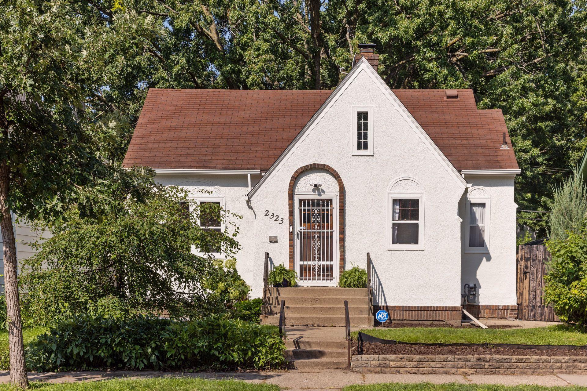 View of Residential at 2323 Sheridan Avenue, Minneapolis MN 55411, Minneapolis - Mike Wilen | Minnesota Team Real Estate