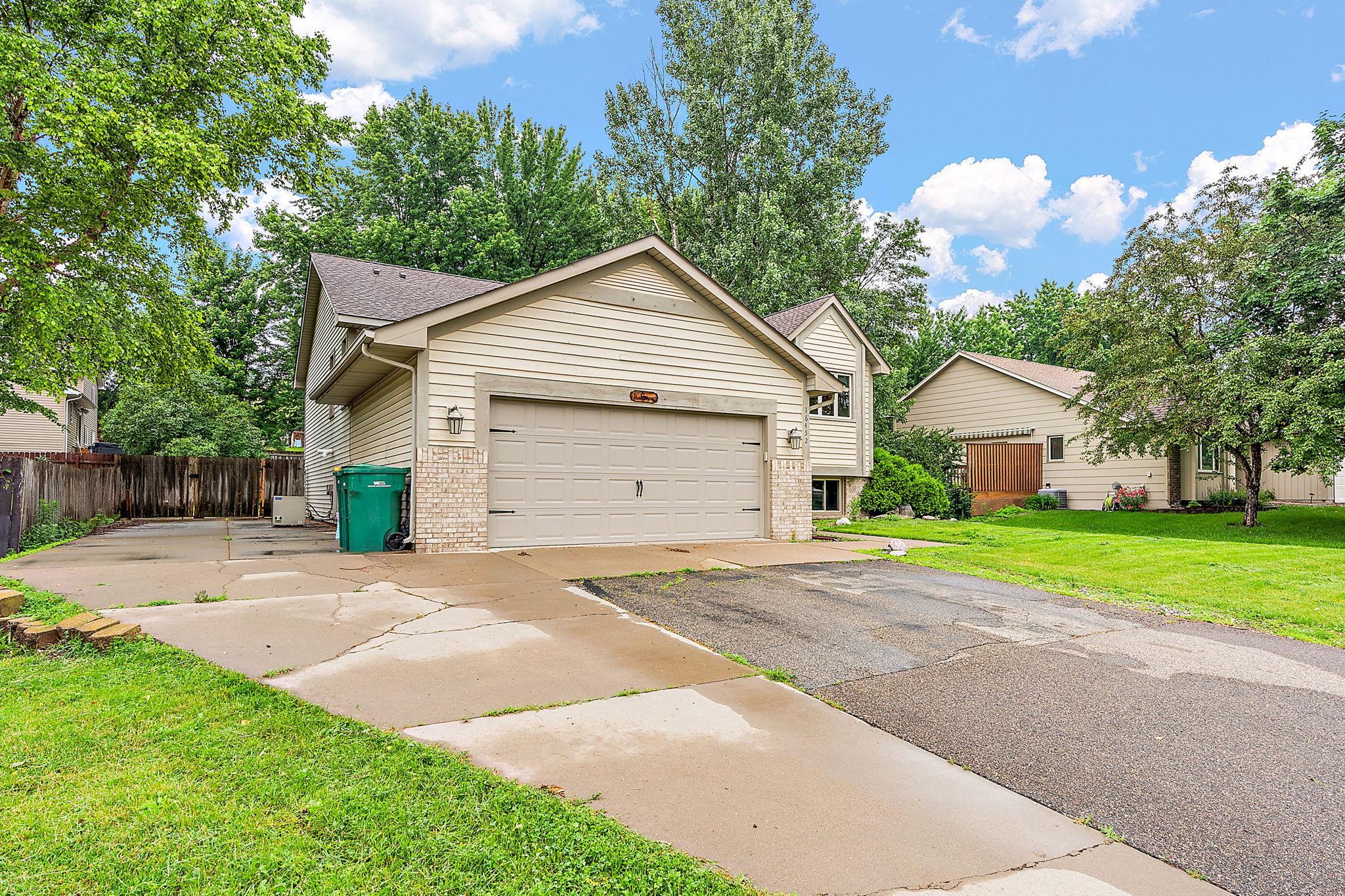 View of Residential at 16452 Griffon Trail, Lakeville MN 55044, Lakeville - Mike Wilen | Minnesota Team Real Estate