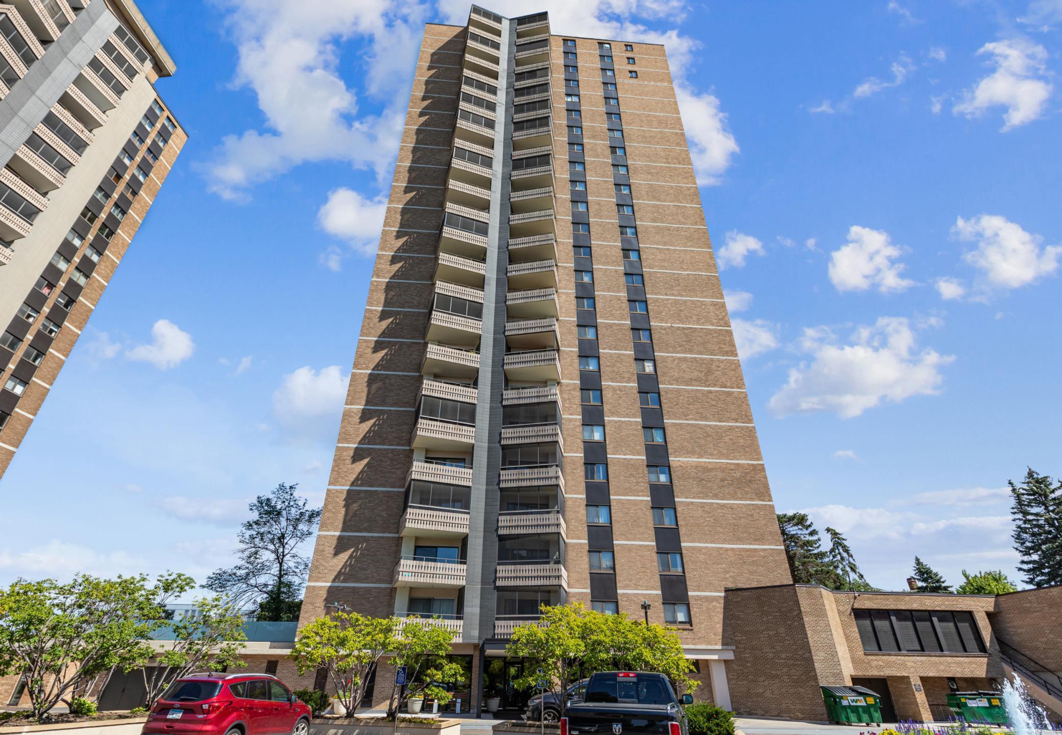 View of Residential at 400 Groveland Avenue #1809, Minneapolis MN 55403, Minneapolis - Mike Wilen | Minnesota Team Real Estate