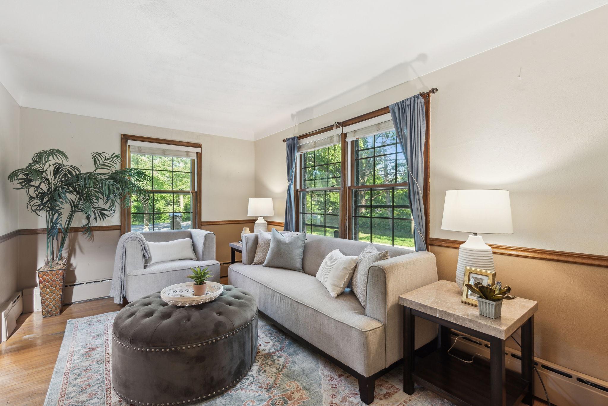 View of Residential at 926 Mcknight Road, Maplewood MN 55119, Maplewood - Mike Wilen | Minnesota Team Real Estate