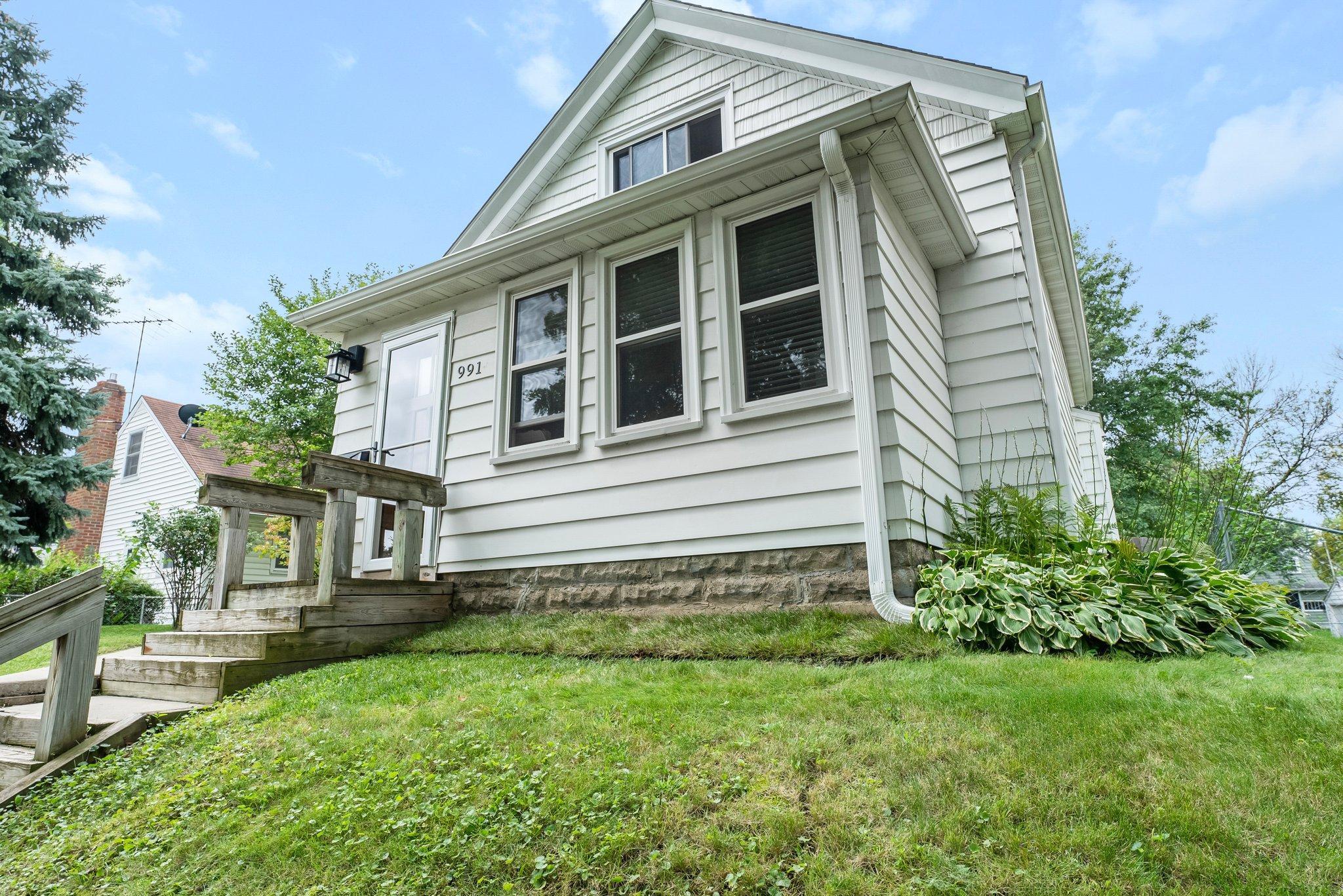 View of Residential at 991 Livingston Avenue, West Saint Paul MN 55118, West Saint Paul - Mike Wilen | Minnesota Team Real Estate