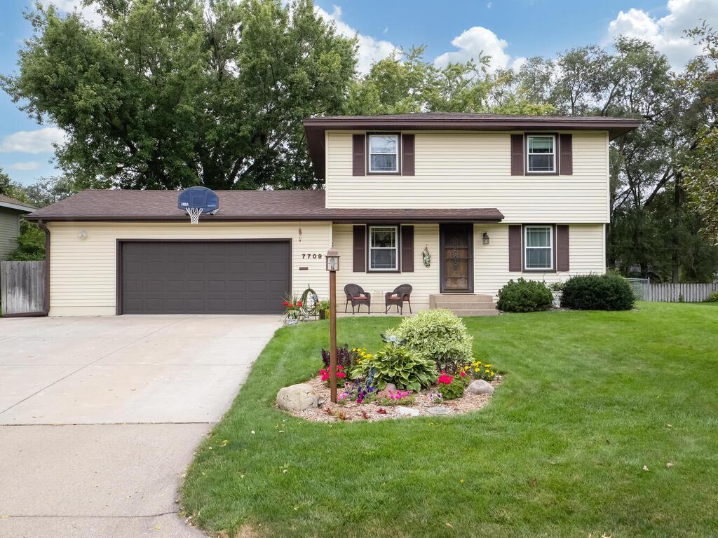 View of Residential at 7709 Perry Avenue, Brooklyn Park MN 55443, Brooklyn Park - Mike Wilen | Minnesota Team Real Estate