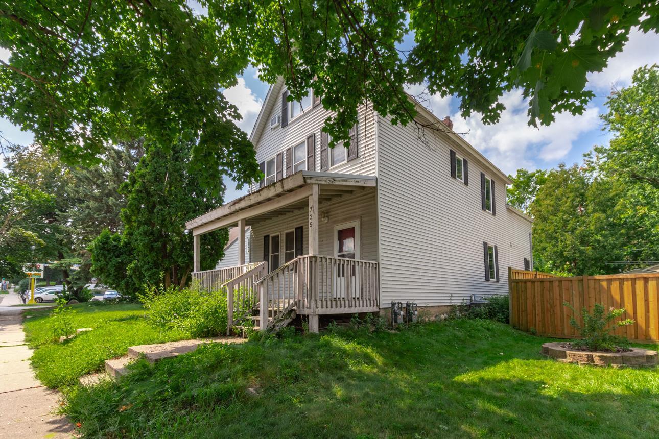 View of Residential Income at 725 Robert Street, Saint Paul MN 55107, Saint Paul - Mike Wilen | Minnesota Team Real Estate