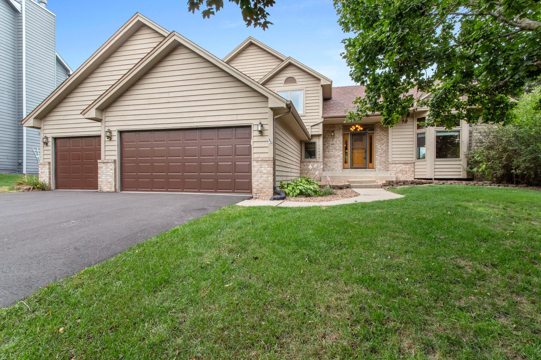 View of Residential at 805 Trotters Ridge, Eagan MN 55123, Eagan - Mike Wilen | Minnesota Team Real Estate