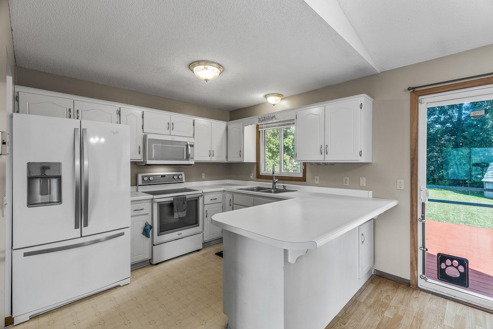 View of Residential at 2315 Montana Avenue, Maplewood MN 55119, Maplewood - Mike Wilen | Minnesota Team Real Estate