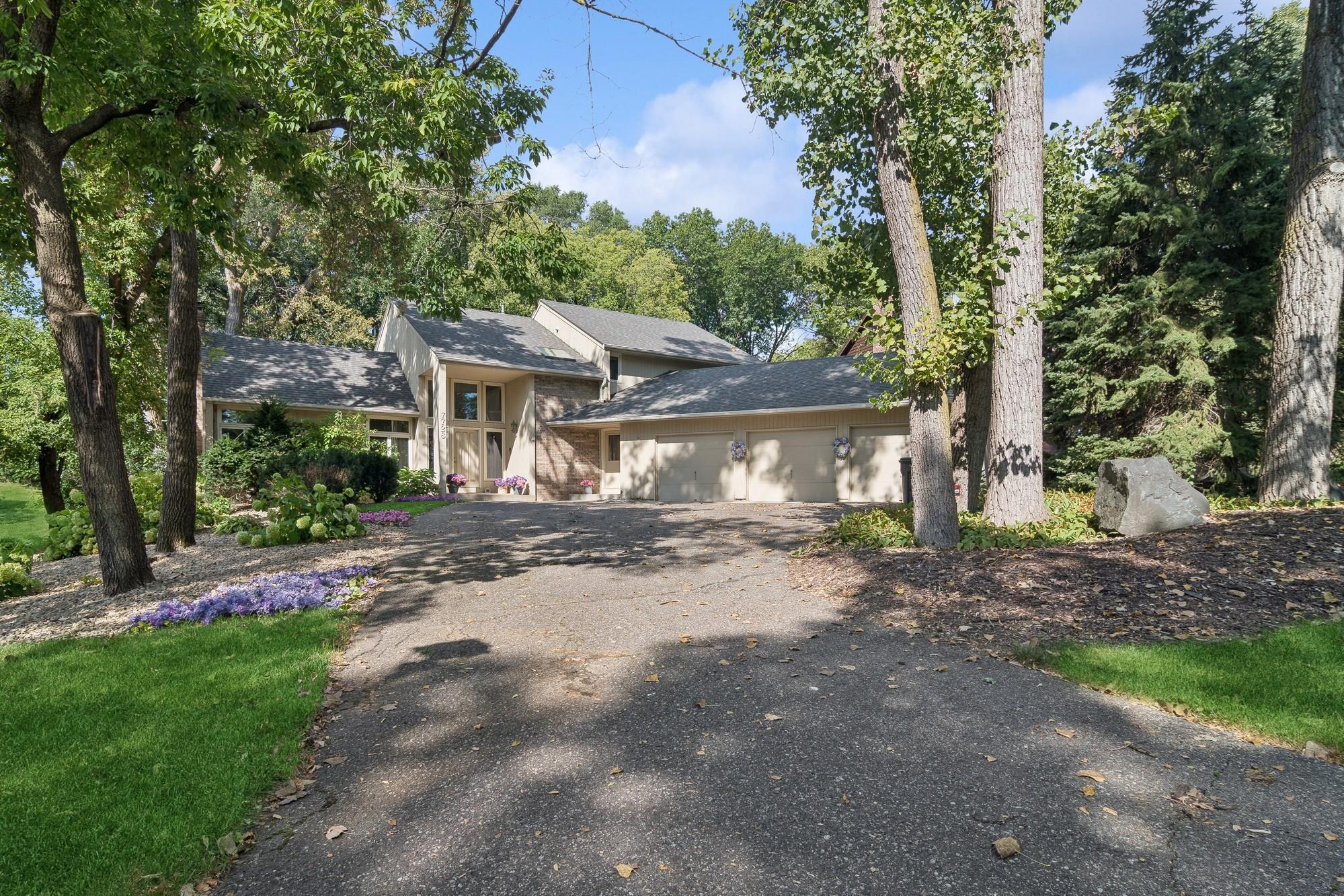 View of Residential at 7728 Shaughnessy Road, Edina MN 55439, Edina - Mike Wilen | Minnesota Team Real Estate