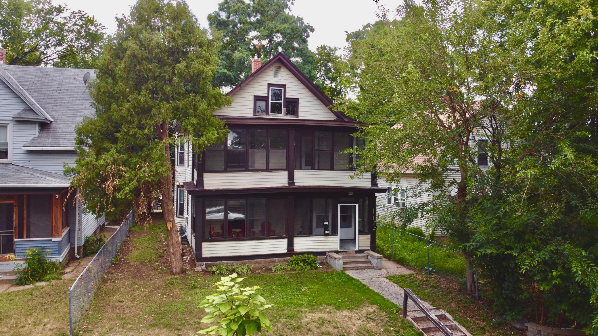 View of Residential Income at 919 Queen Avenue, Minneapolis MN 55411, Minneapolis - Mike Wilen | Minnesota Team Real Estate