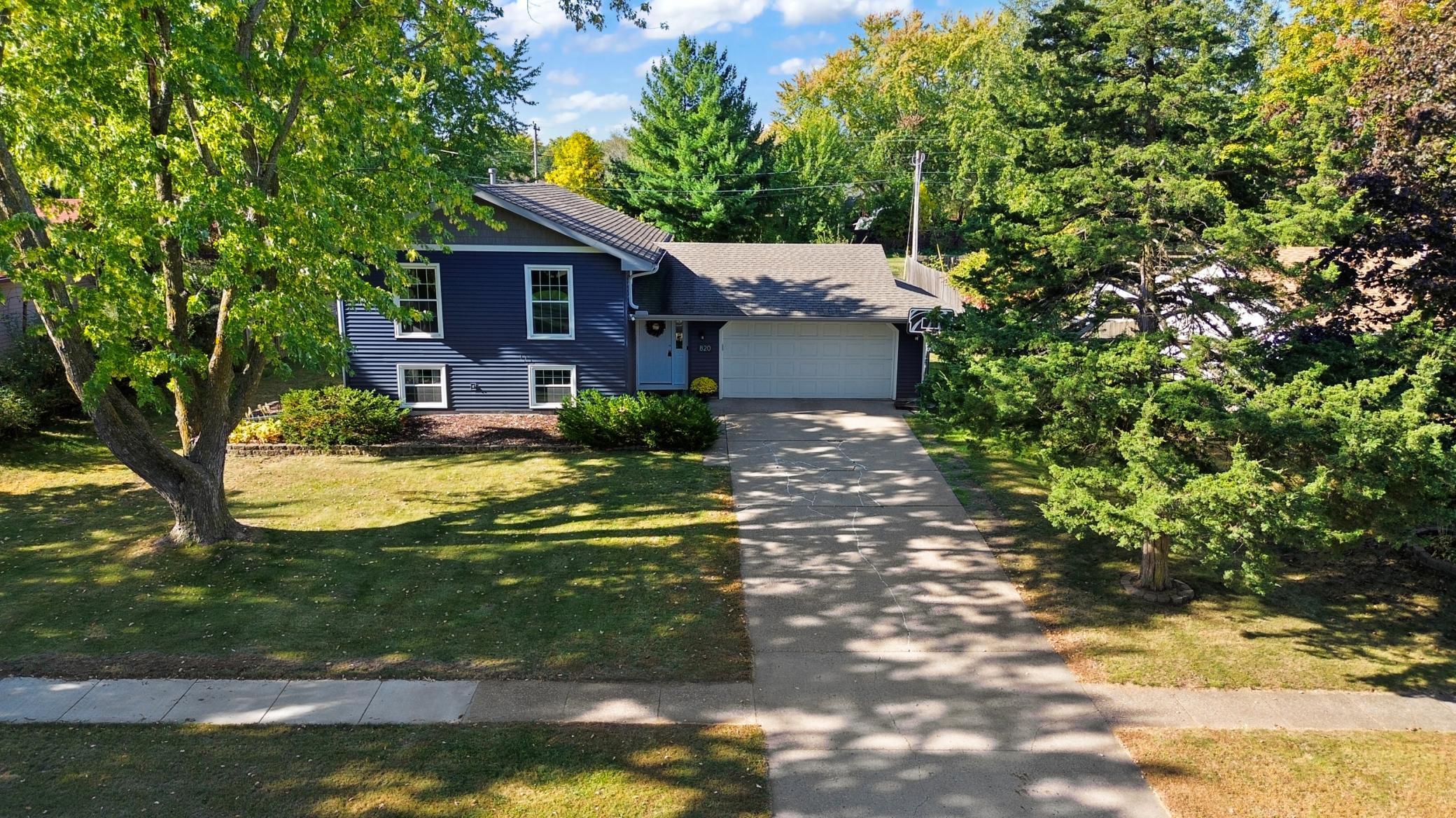 View of Residential at 820 Mcintosh Drive, Apple Valley MN 55124, Apple Valley - Mike Wilen | Minnesota Team Real Estate