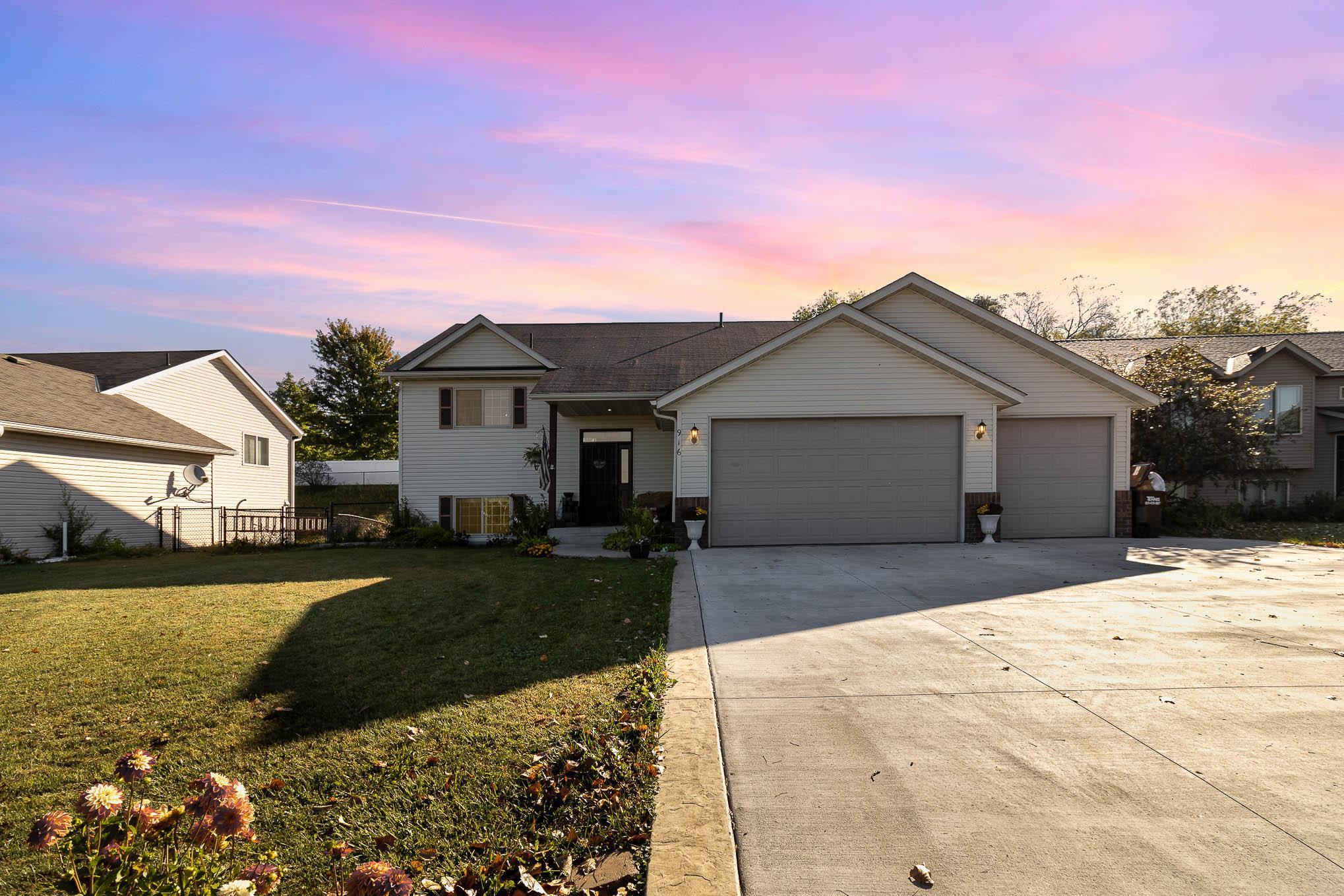 View of Residential at 916 Pleasant Avenue, Saint Paul Park MN 55071, Saint Paul Park - Mike Wilen | Minnesota Team Real Estate