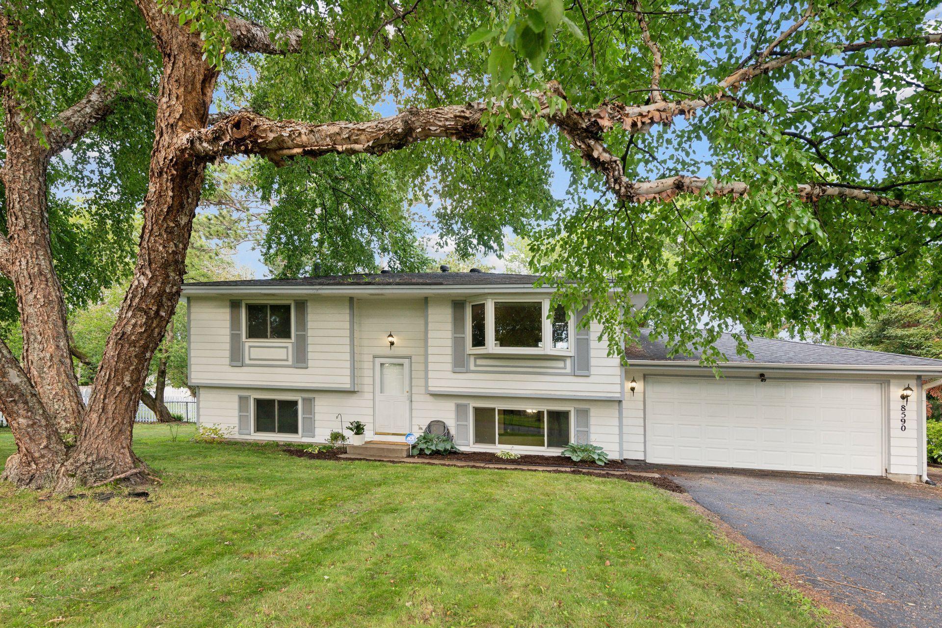 View of Residential at 8590 Saratoga Lane, Eden Prairie MN 55347, Eden Prairie - Mike Wilen | Minnesota Team Real Estate
