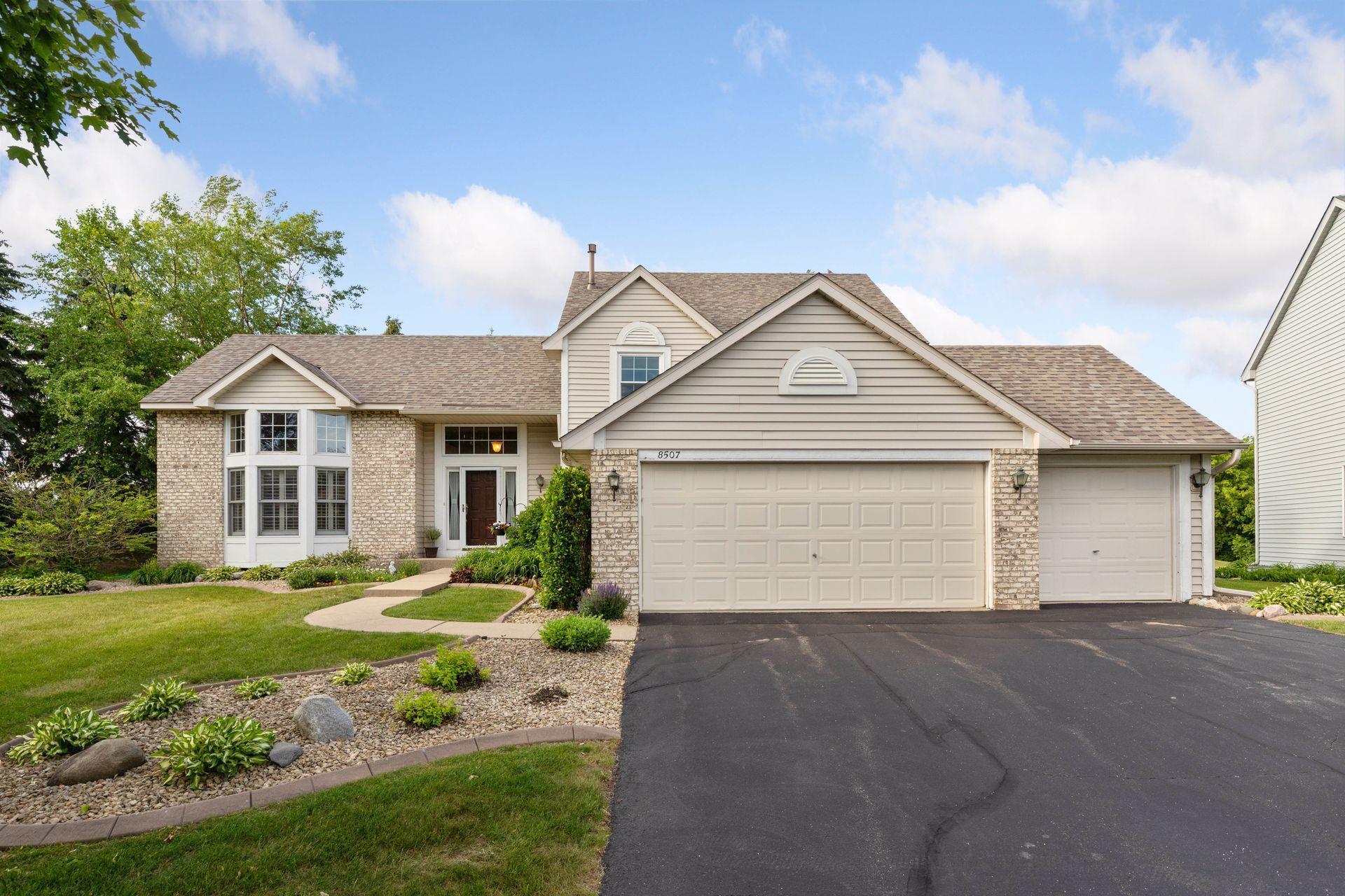 View of Residential at 8507 Campbell Avenue, Inver Grove Heights MN 55076, Inver Grove Heights - Mike Wilen | Minnesota Team Real Estate
