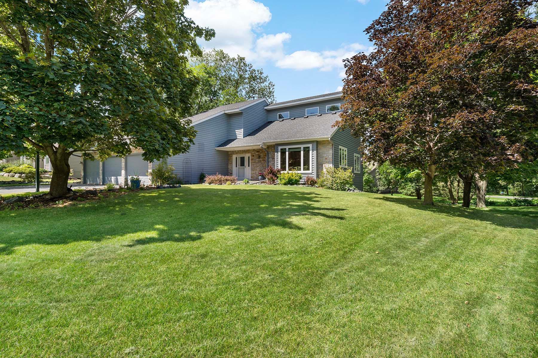 View of Residential at 6250 Ginger Drive, Eden Prairie MN 55346, Eden Prairie - Mike Wilen | Minnesota Team Real Estate
