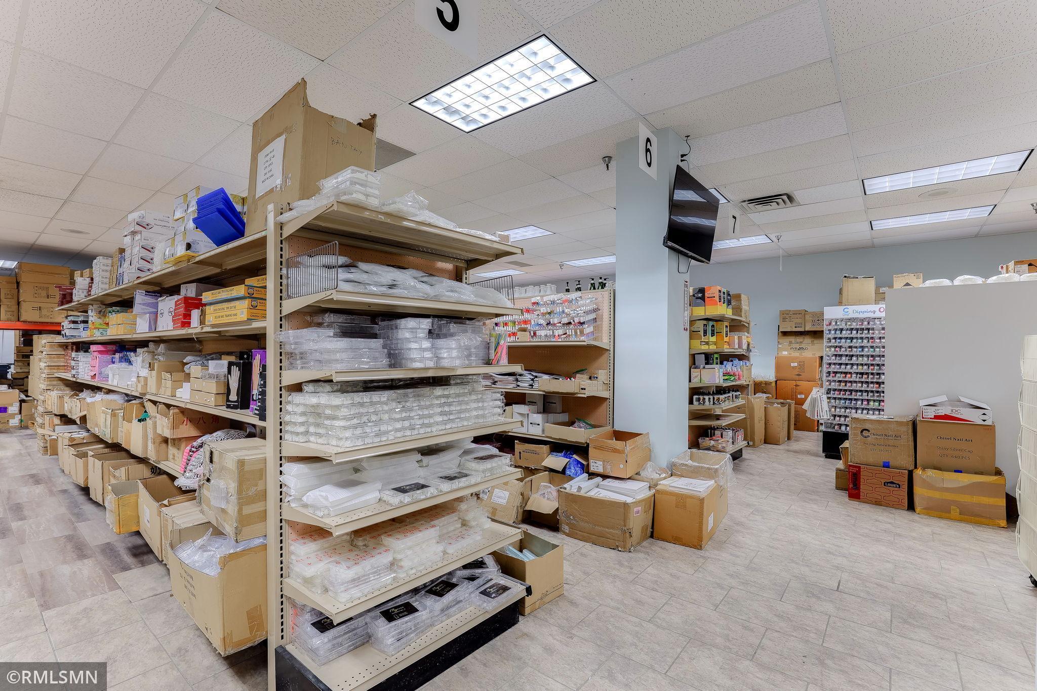 View of Commercial Sale at 8024 Brooklyn Boulevard, Brooklyn Park MN 55445, Brooklyn Park (10 of 14) - Mike Wilen | Minnesota Team Real Estate