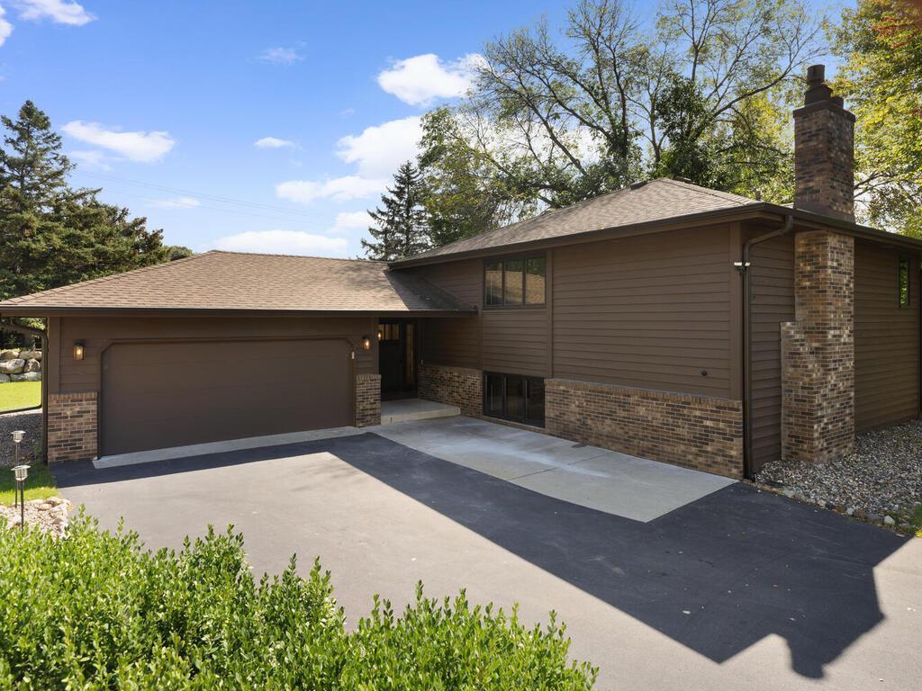 View of Residential at 8500 Park Knoll Circle, Bloomington MN 55438, Bloomington - Mike Wilen | Minnesota Team Real Estate