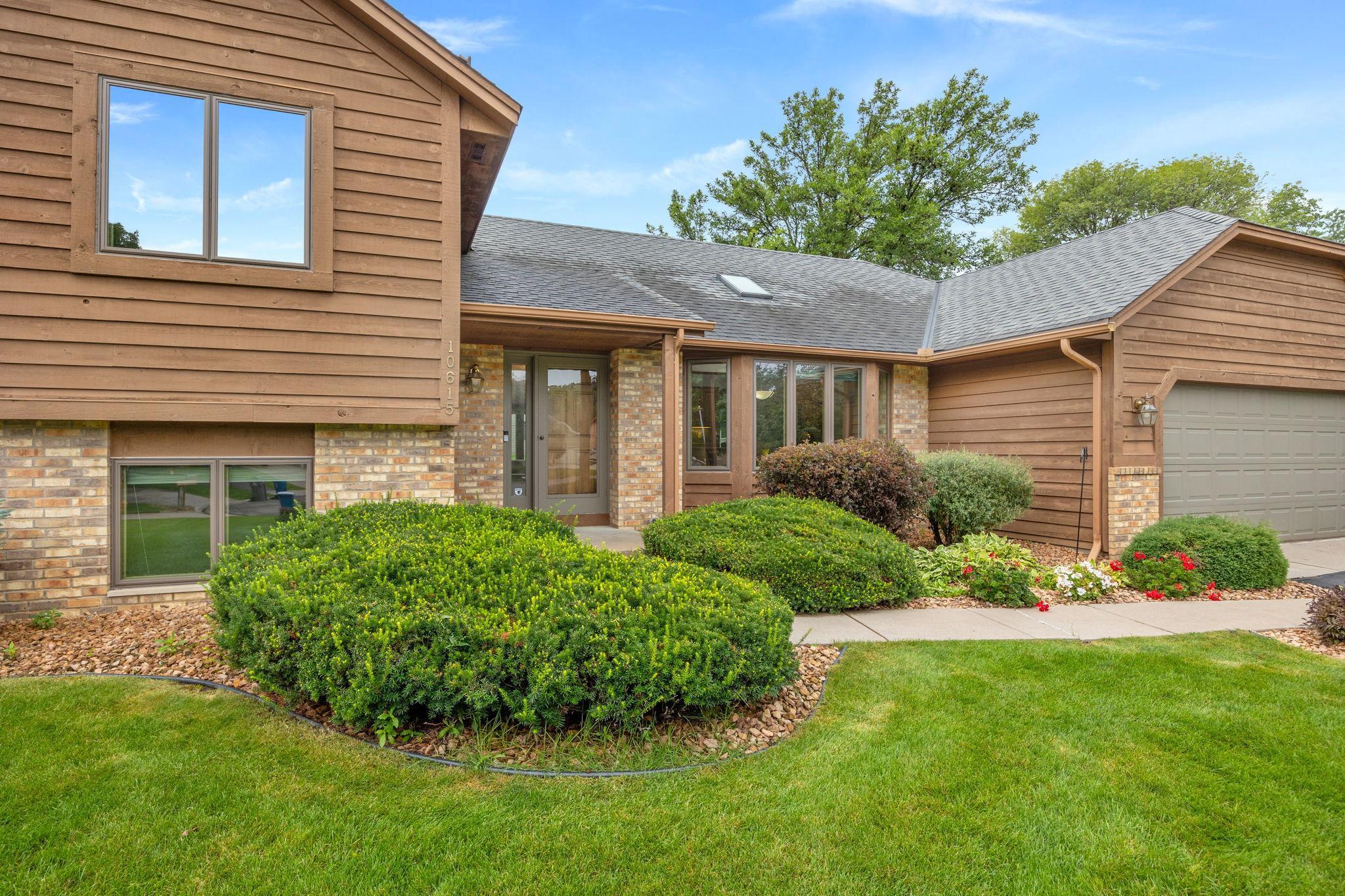 View of Residential at 10615 47th Avenue, Plymouth MN 55442, Plymouth - Mike Wilen | Minnesota Team Real Estate